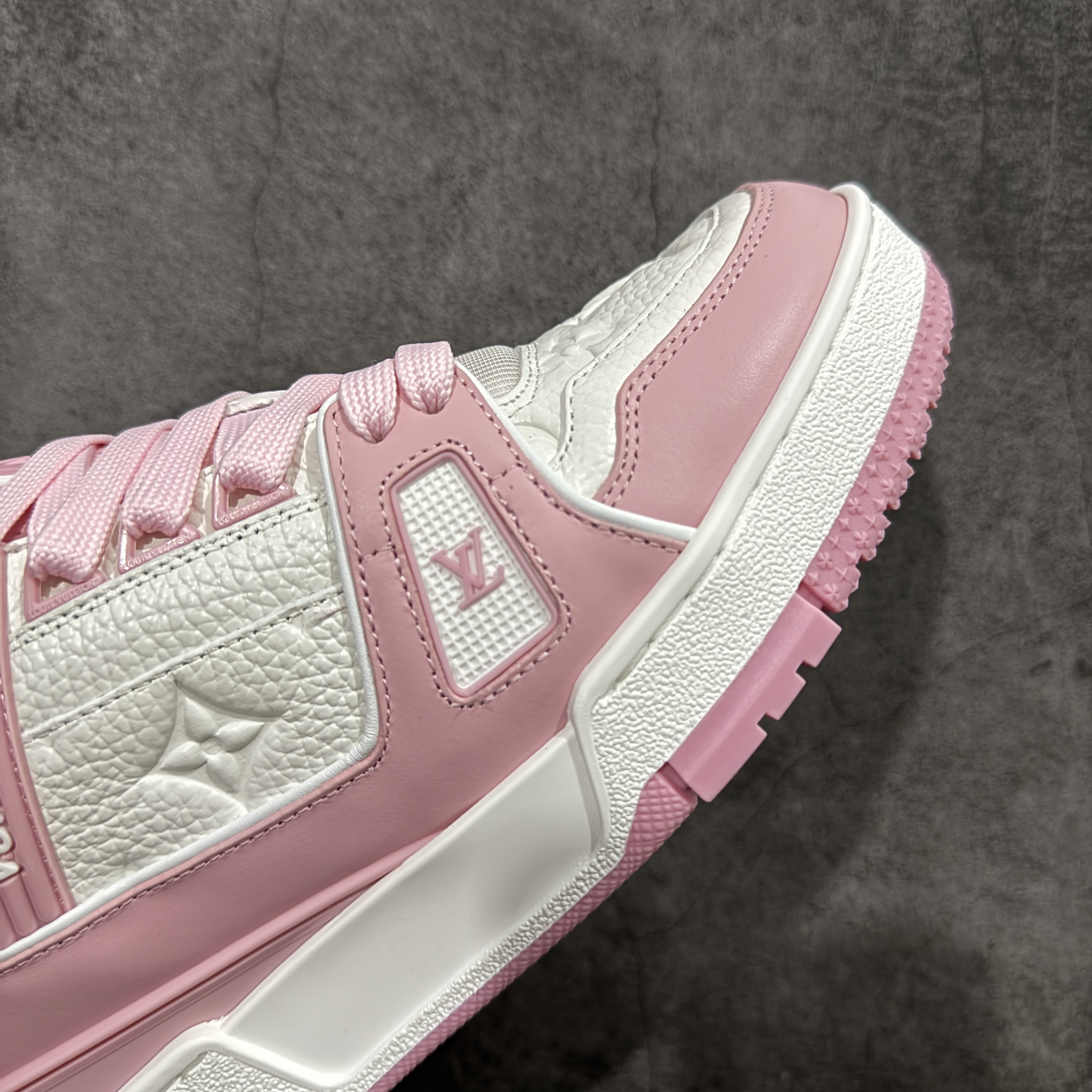 Louis Vuitton LV Trainer 