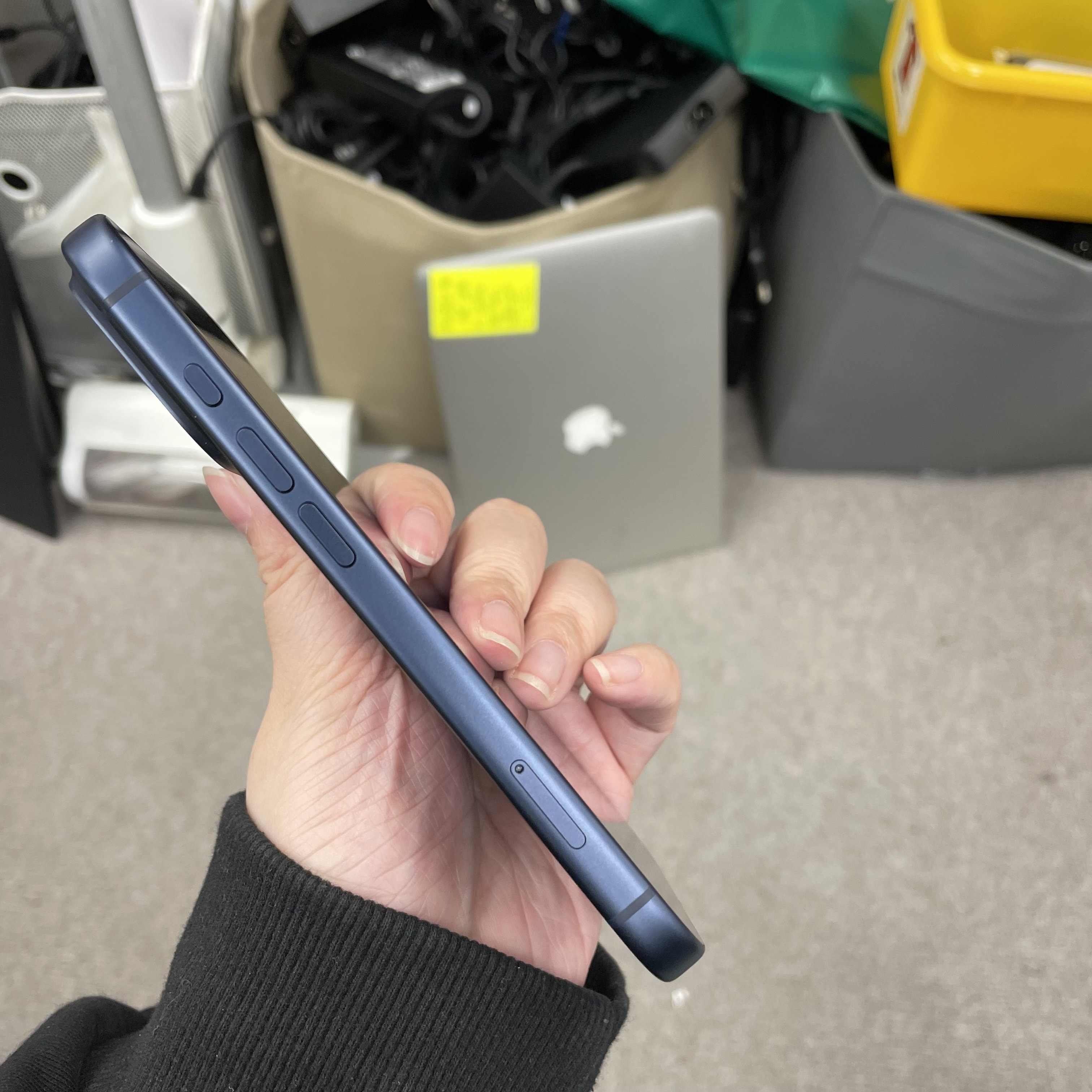 *5992 17 pro 勁靚機 256GB 電100 藍色 blue