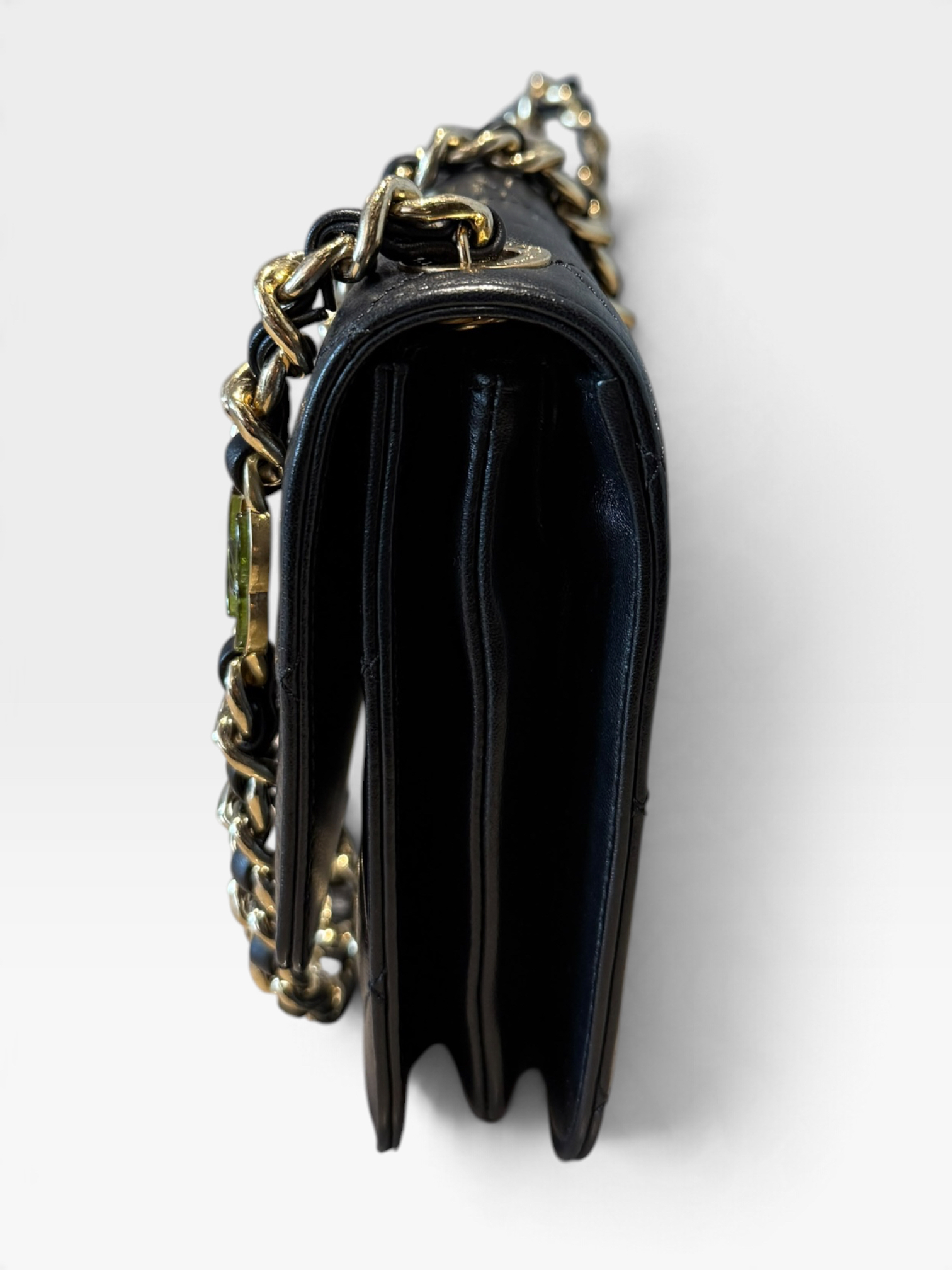 Pre-Owned CHANEL CC logo Flap Bag / Product Code: 101222
