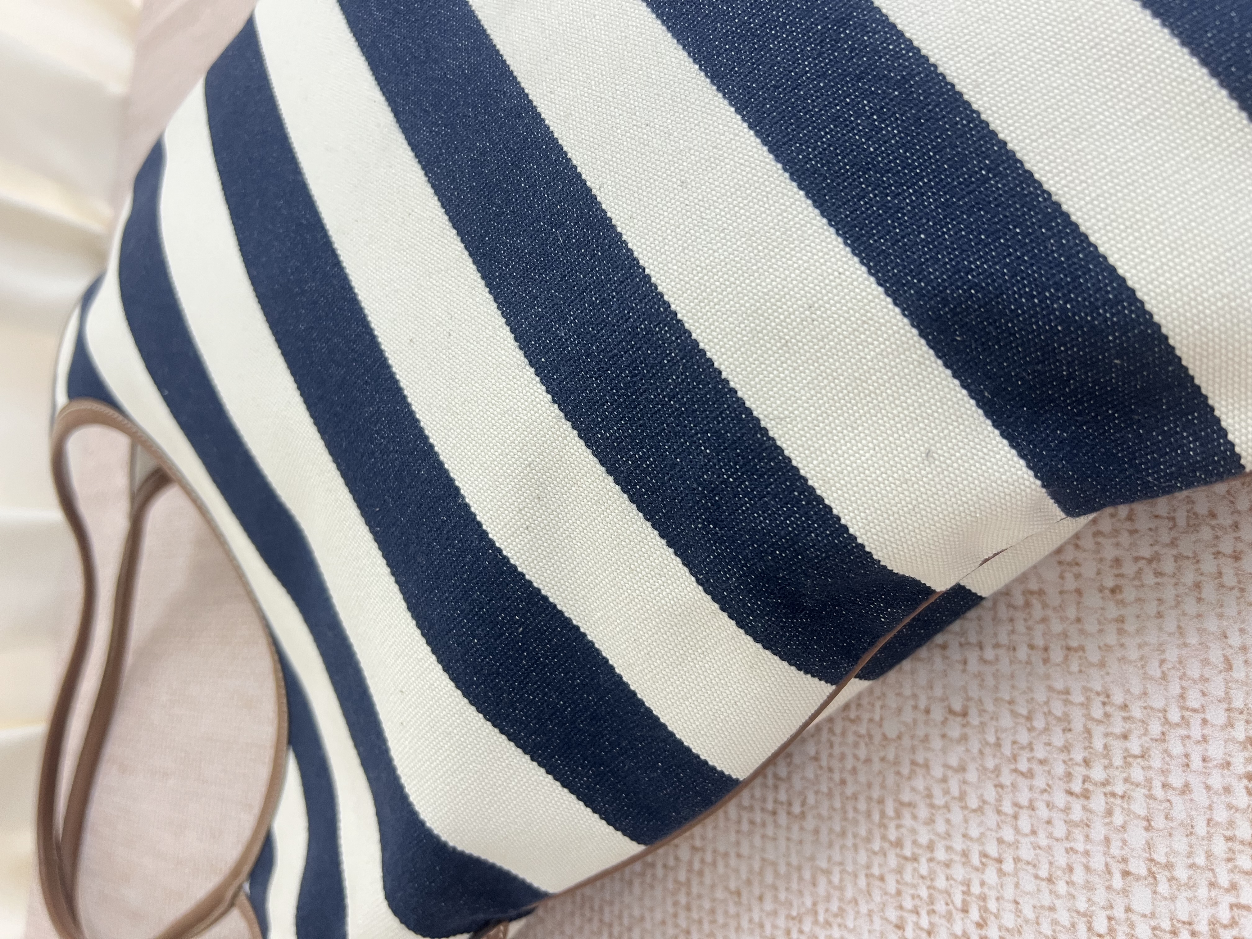 Pre-Owned MIUMIU Tote Bag