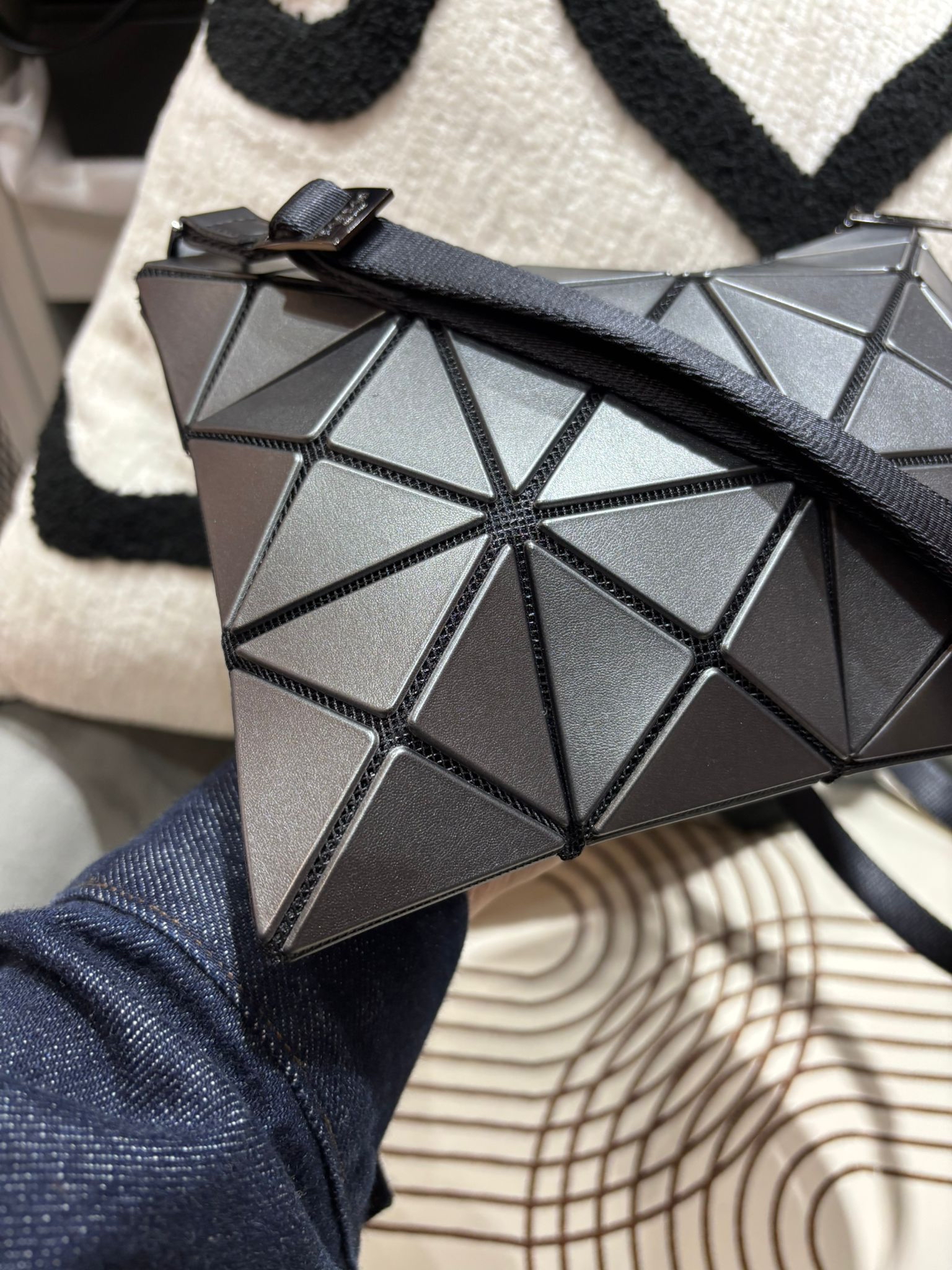 Issey Miyake bao bao Crossbody Bag 100%Authentic,98%new ✅dust bag 
