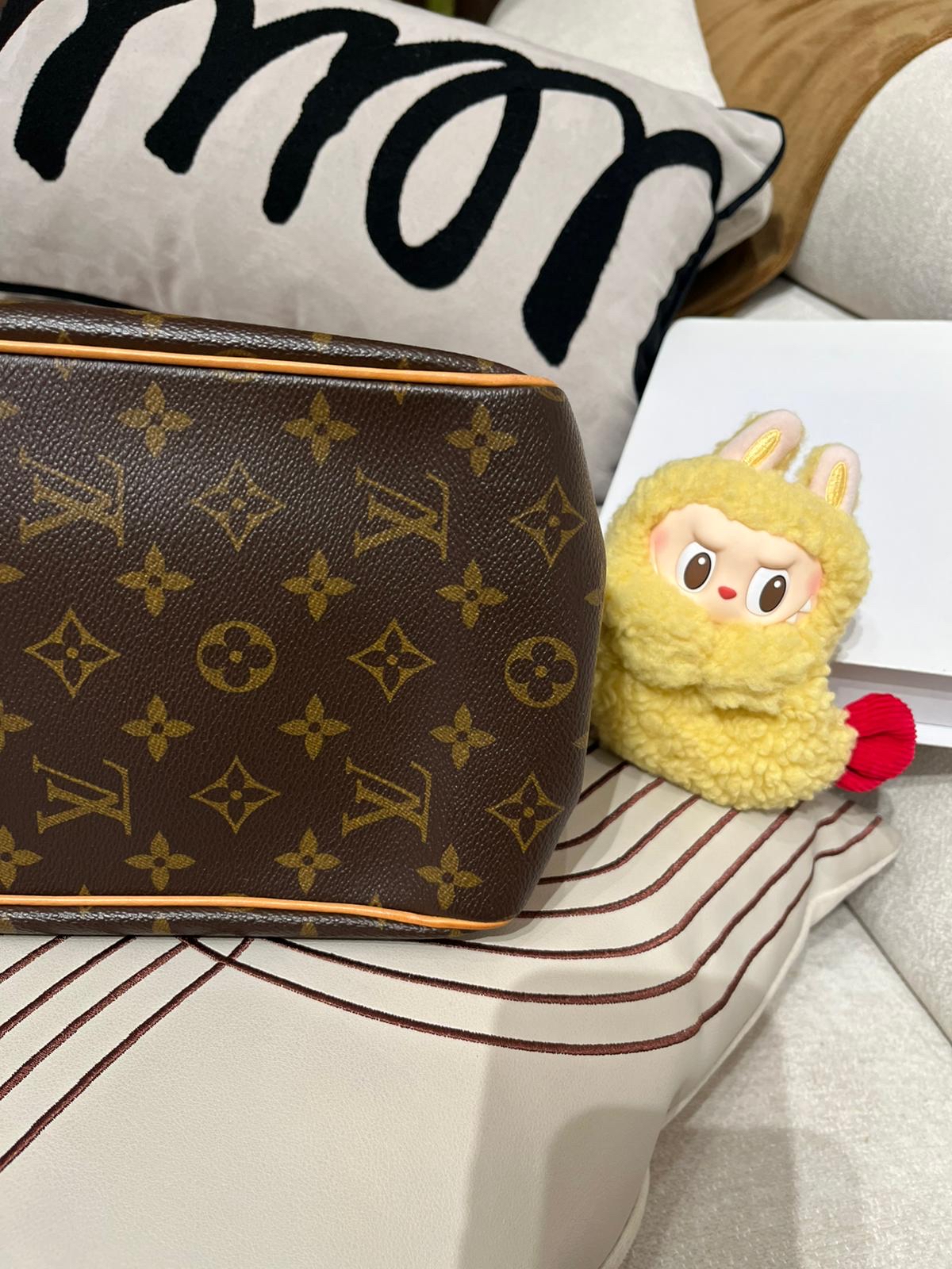 LV Batignolles M51156 Monogram Bag 100%Authentic, 98%New ✅Dust bag