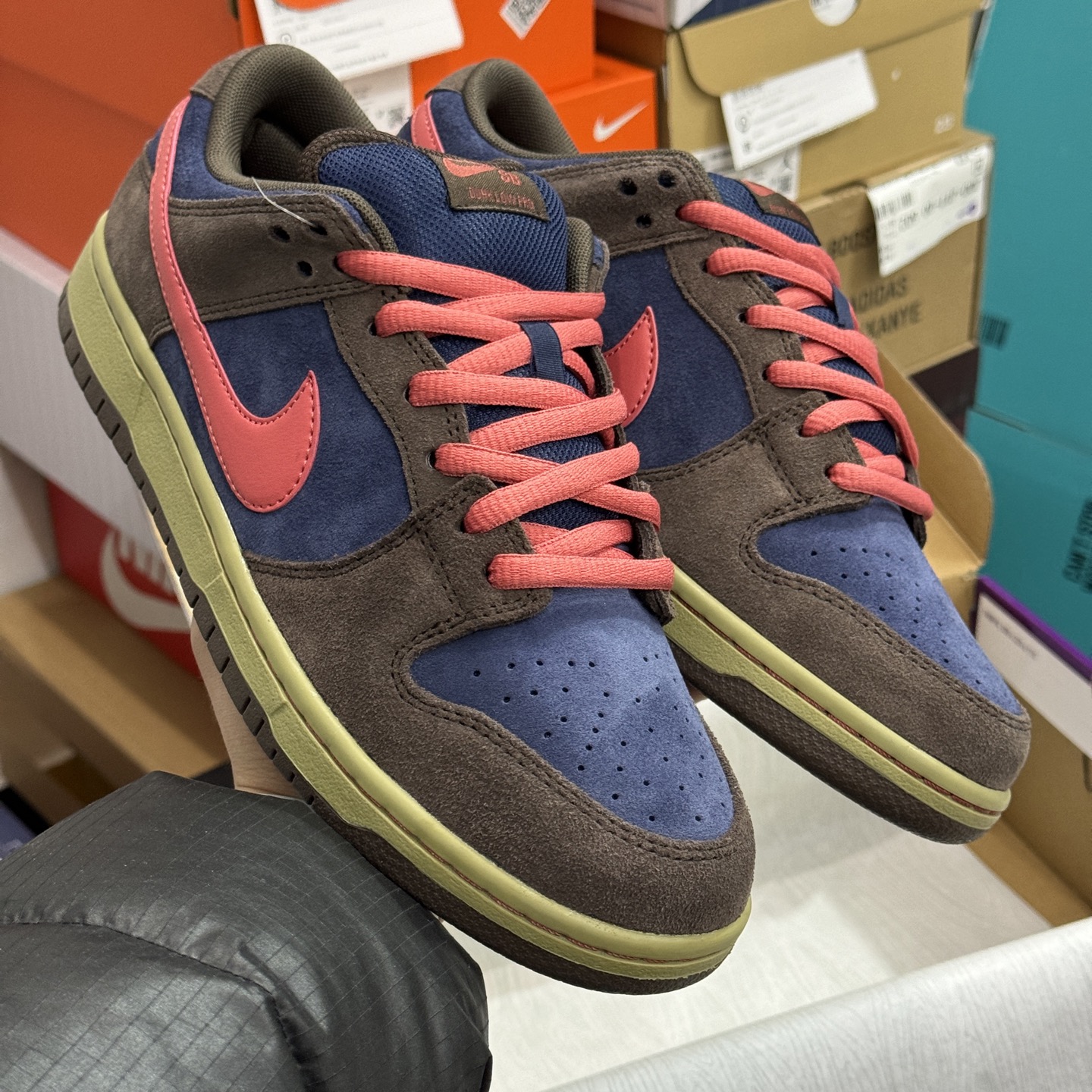 Nike SB Dunk Low Pro "Baroque Brown"  HQ1625-200