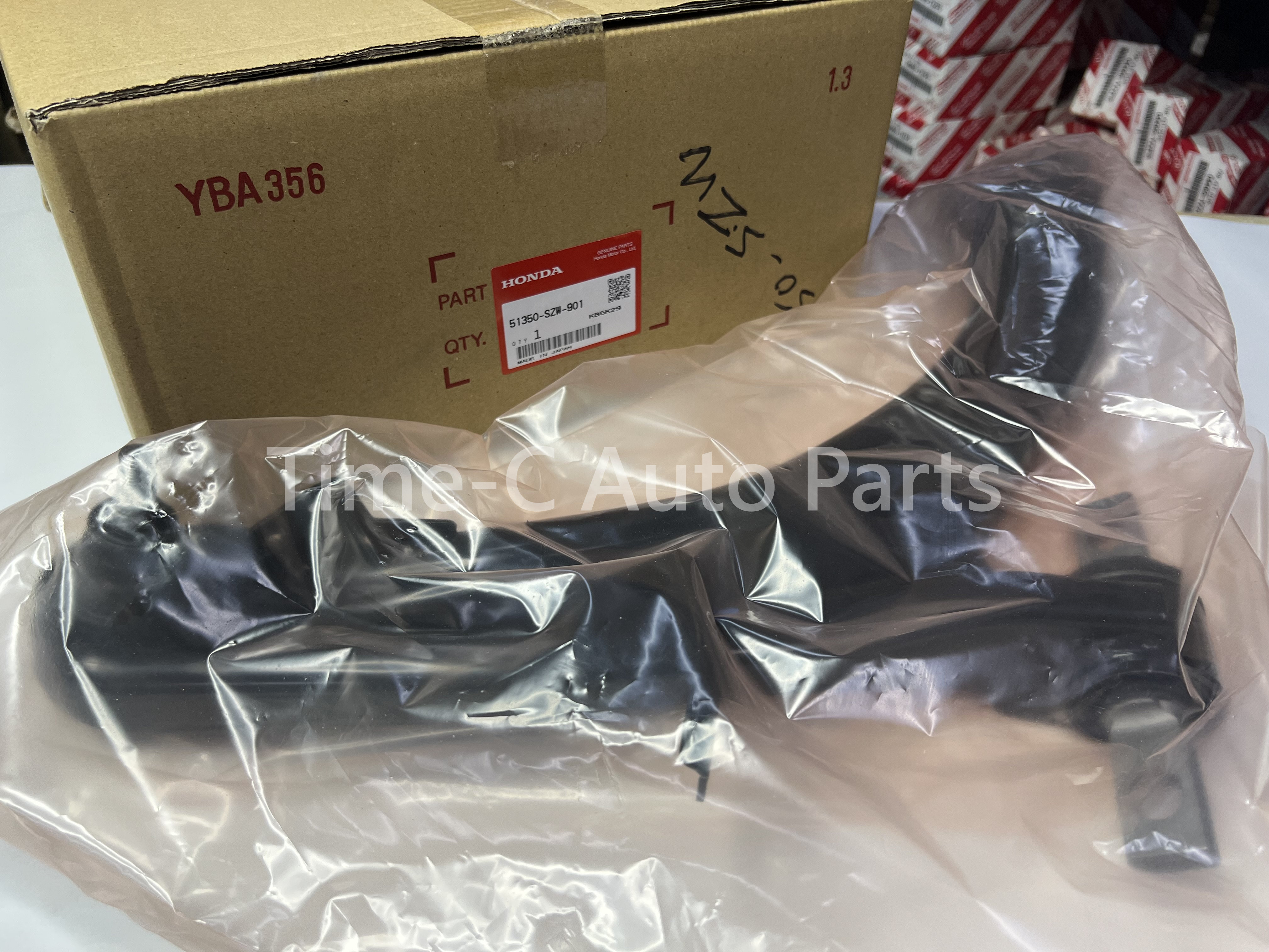 右下叉架 51350-SZW-901 - Honda Stepwgn