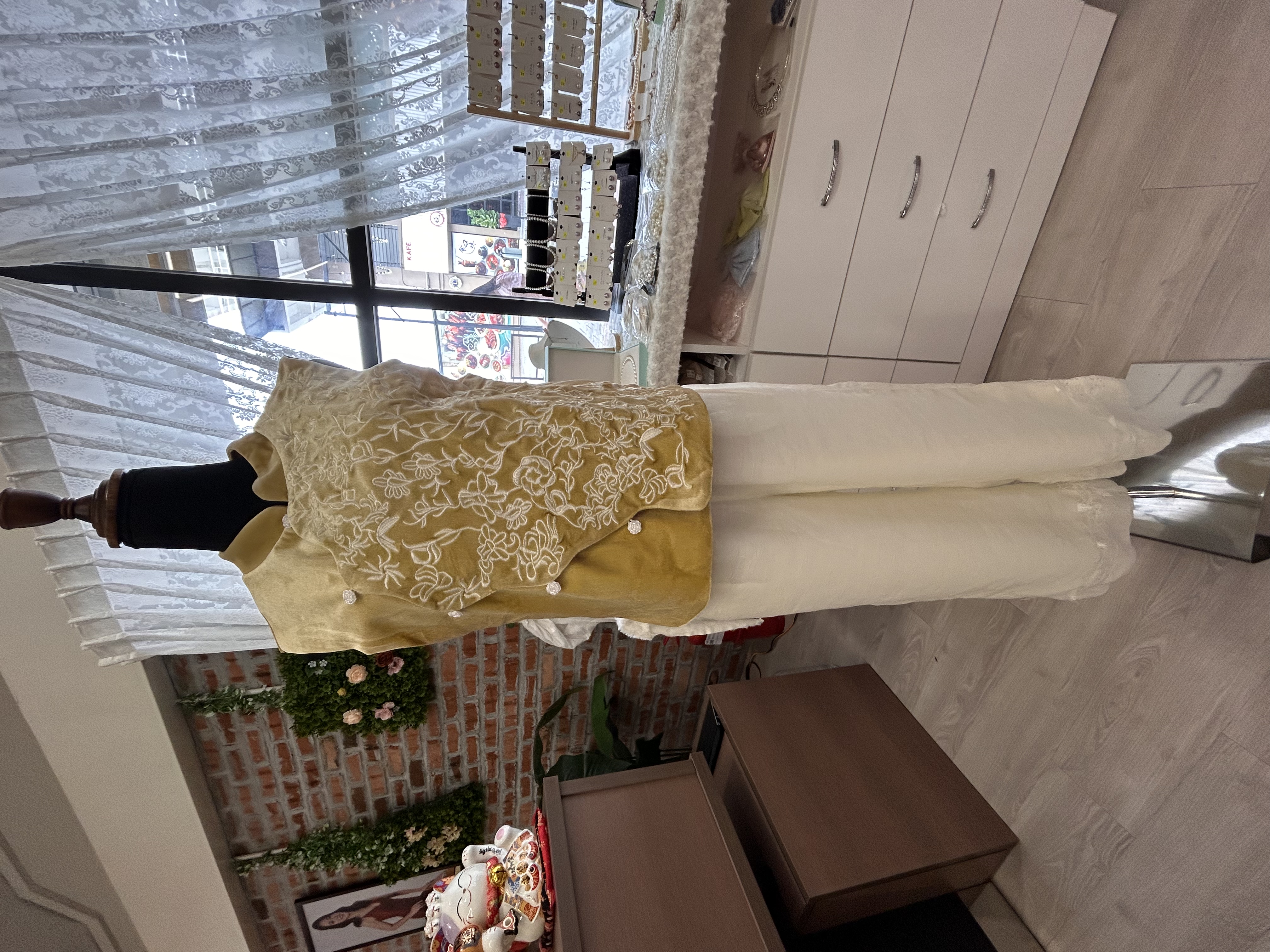 560.WB New Style Women Palace Velvel Best