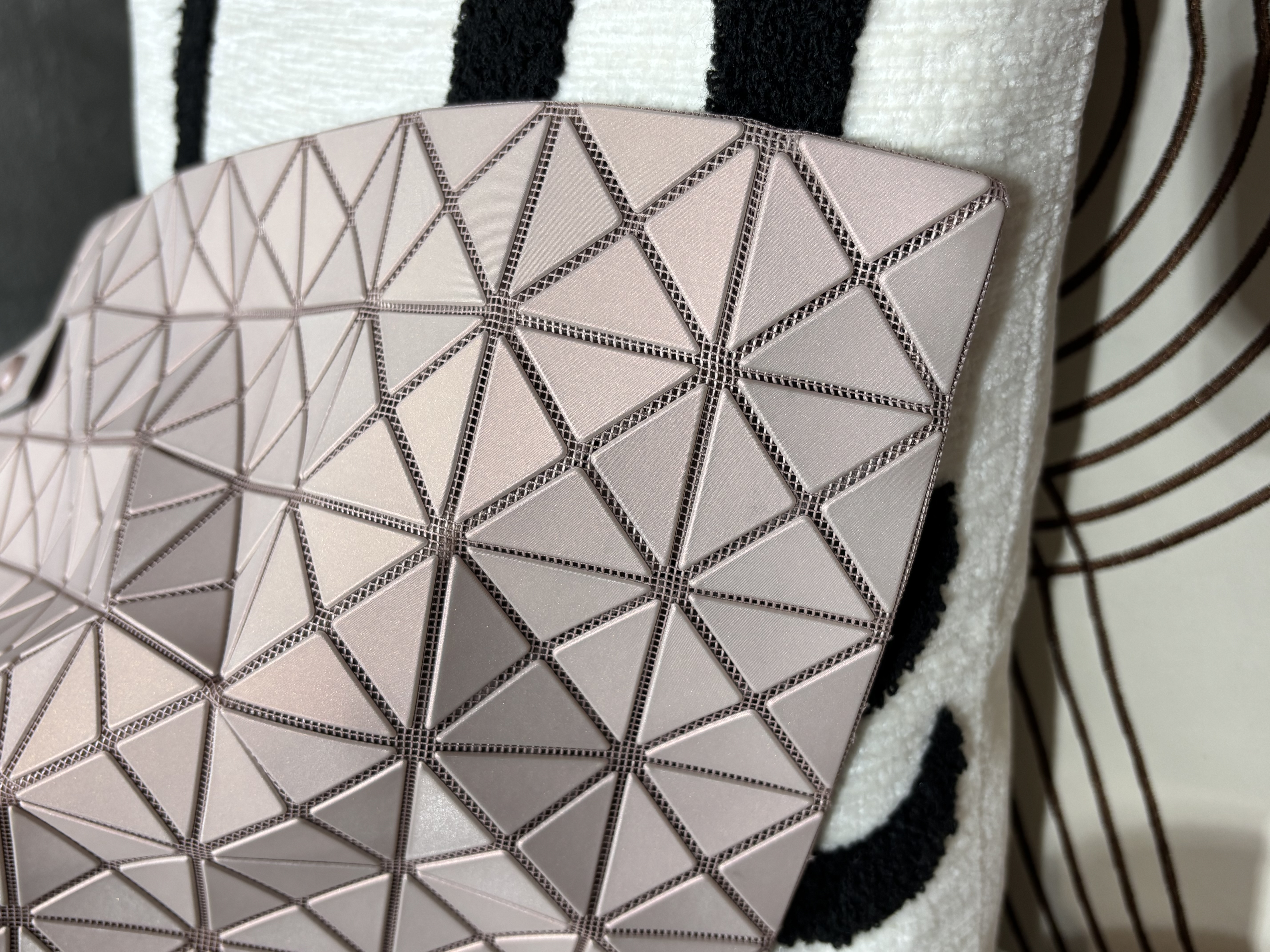 Issey Miyake Bao Bao Tote Bag 100%Authentic, 98%New ✅Dust bag