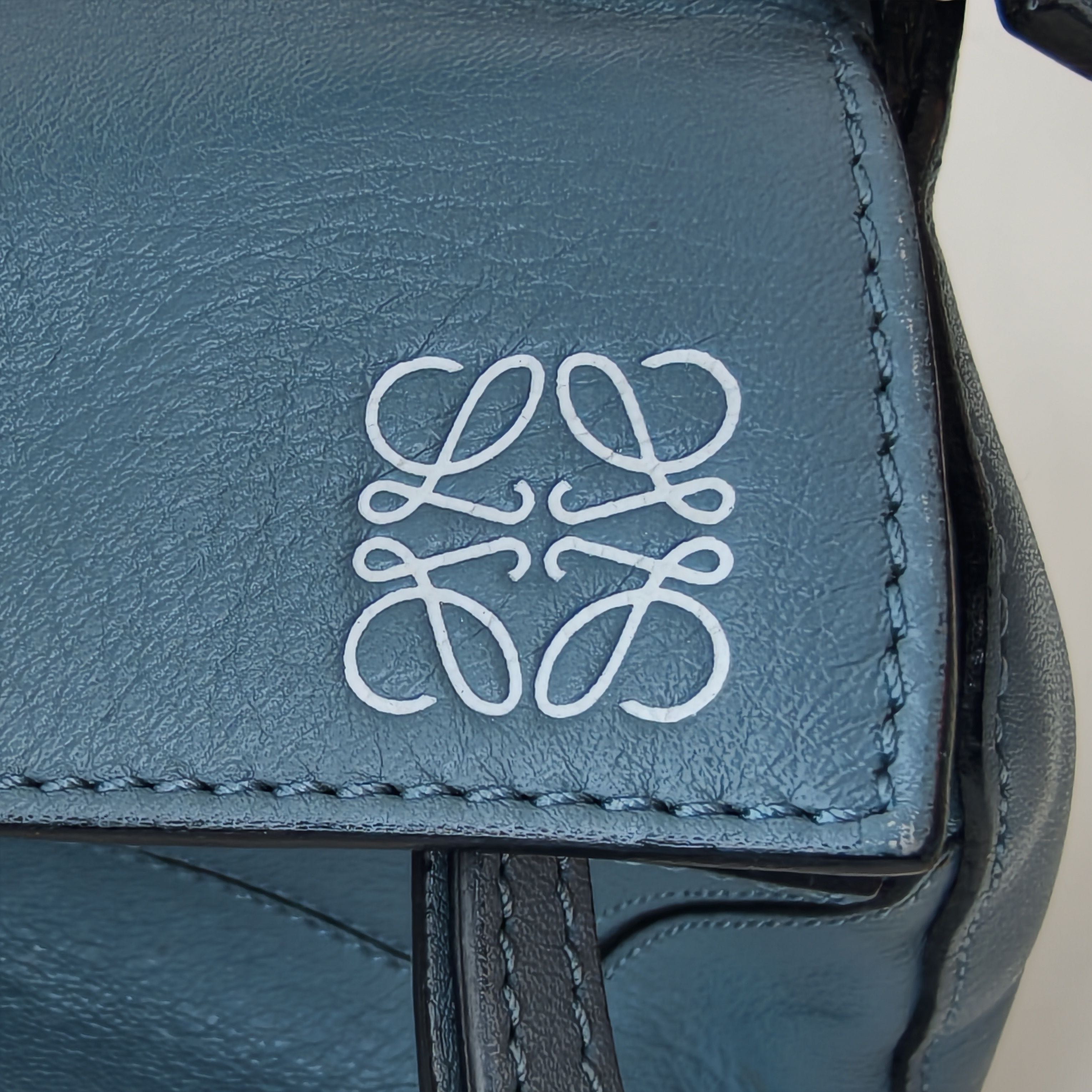 【預訂貨品】loewe 藍色 puzzle