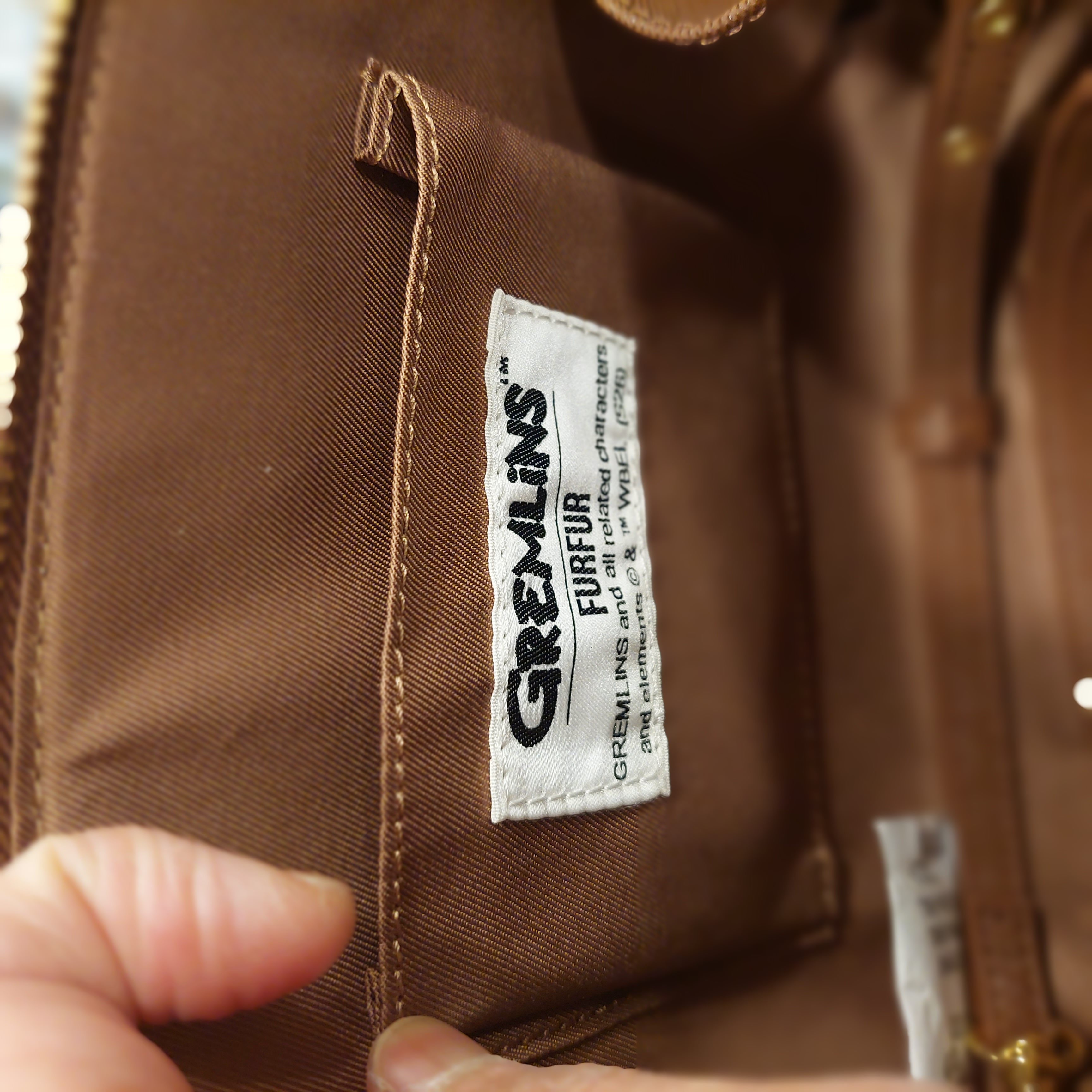 2026 新款 日本限定 Gremlins Gizmo  FURFUR 迷你肩背包  Hand Bag