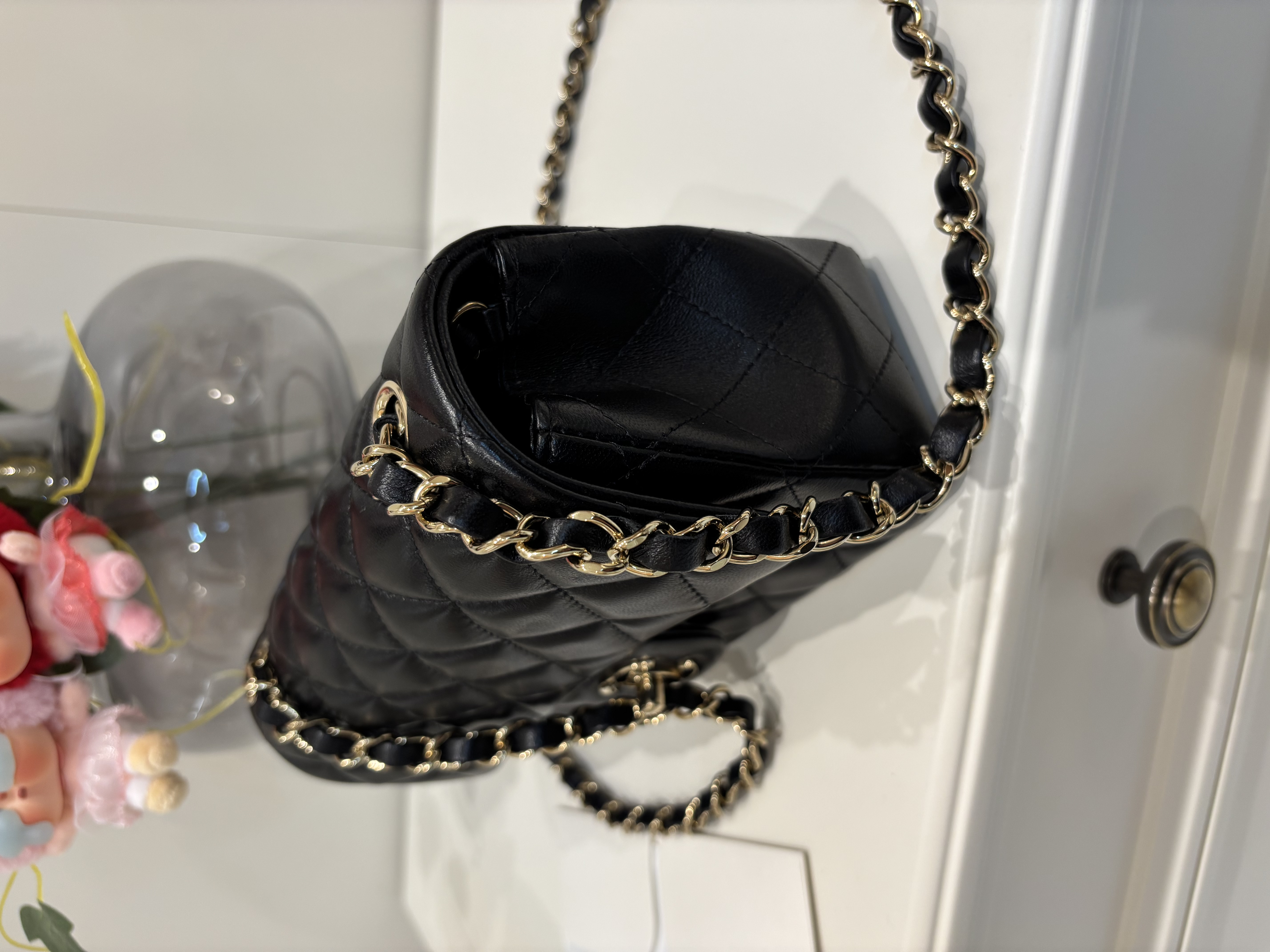 Chanel mini flap bag A69900 20cm classic flap 100%Authentic, 98%New ✅專門店收據✅晶片✅塵袋✅盒 