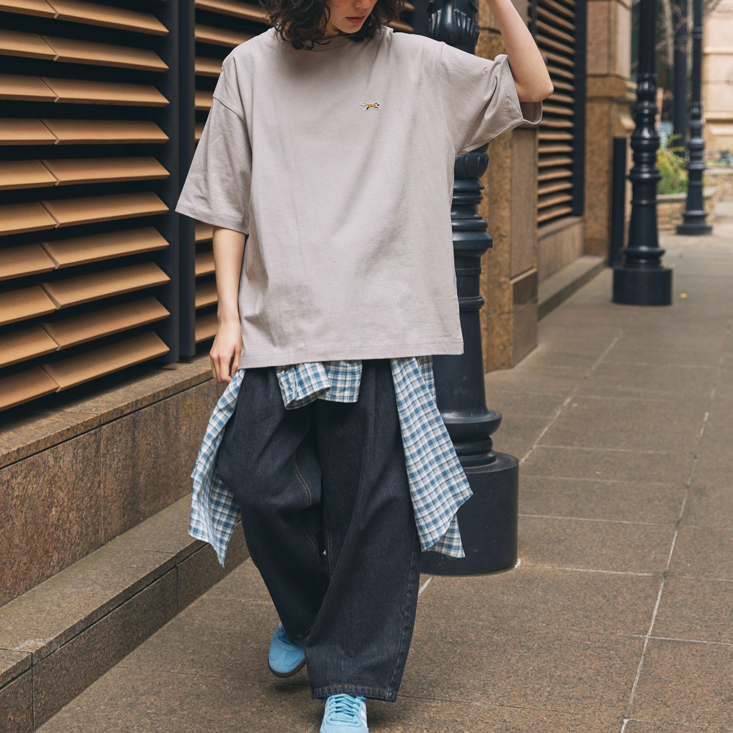【✨️日本🇯🇵 pre-order 刺繡 logo tee✨️】 【共10色 | Size：S/M/L | 米色+酒紅邊/米白/黑色/mocha/灰色/海軍藍/淺藍/紅色/灰黑/黑白間條】