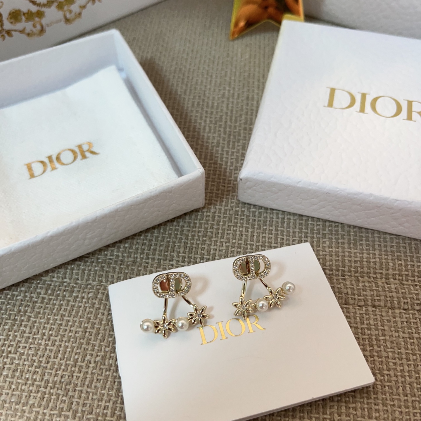 【原單】DIOR CD雛菊耳環 連禮盒