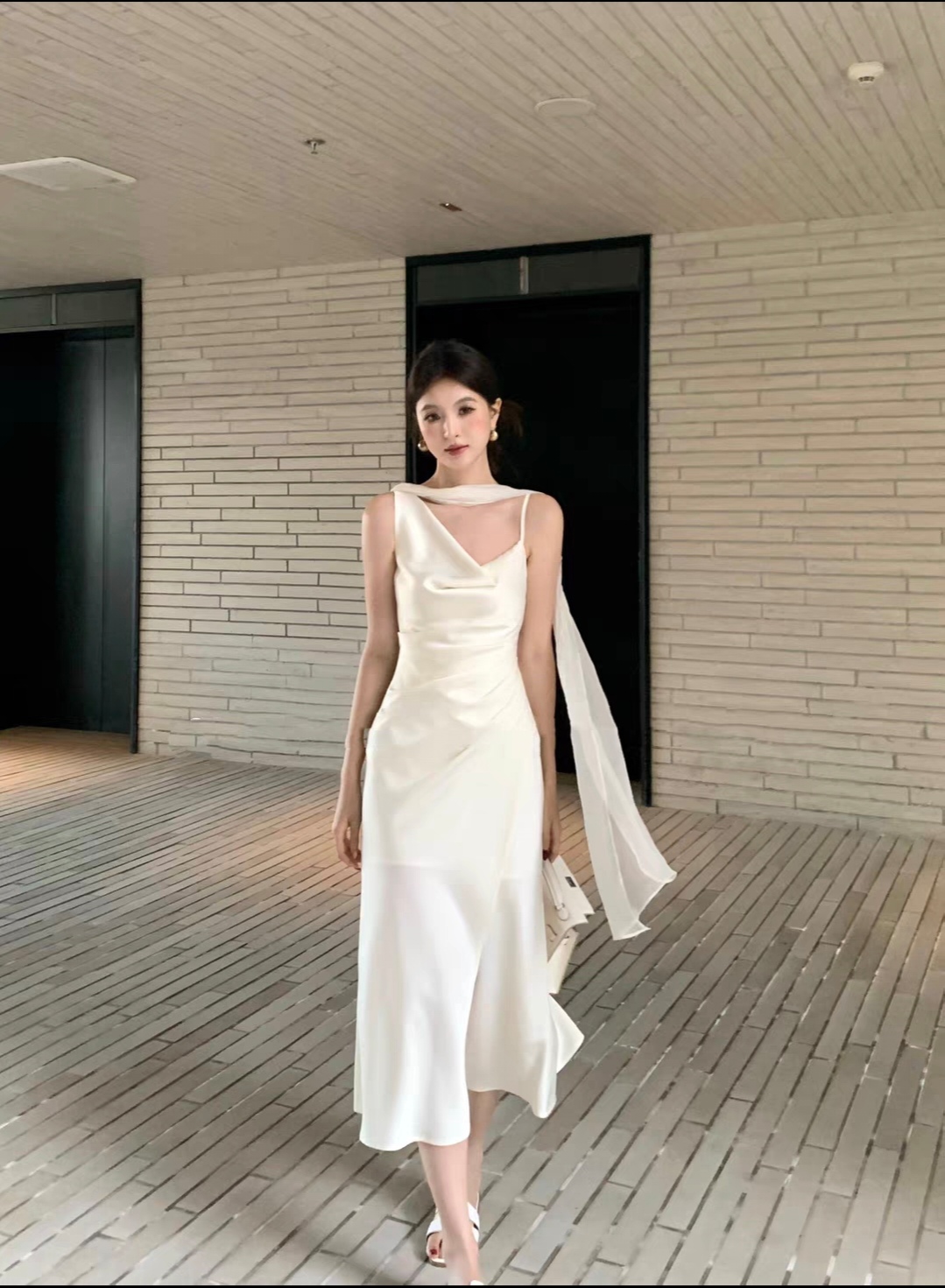 DR490千金飘带连身裙