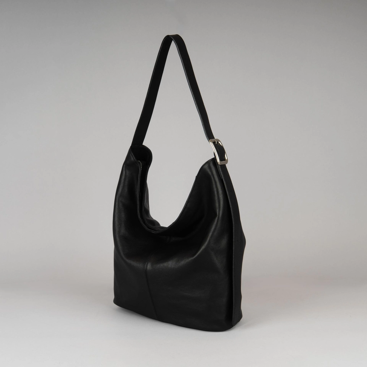 預訂_Bao Bag 拉鏈水桶包 By Bucks & leather