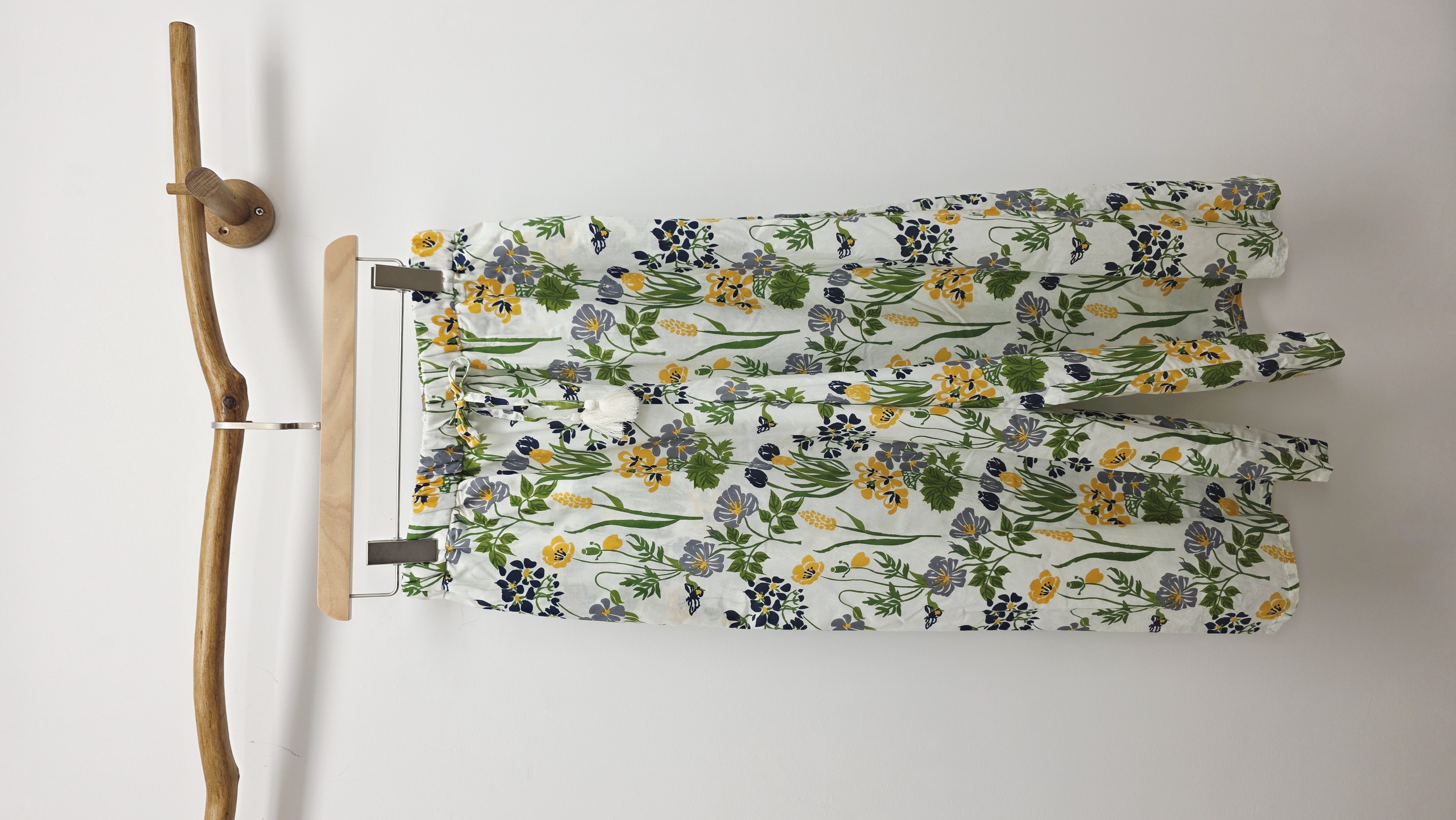 日牌粉綠花花圖案棉麻橡筋褲