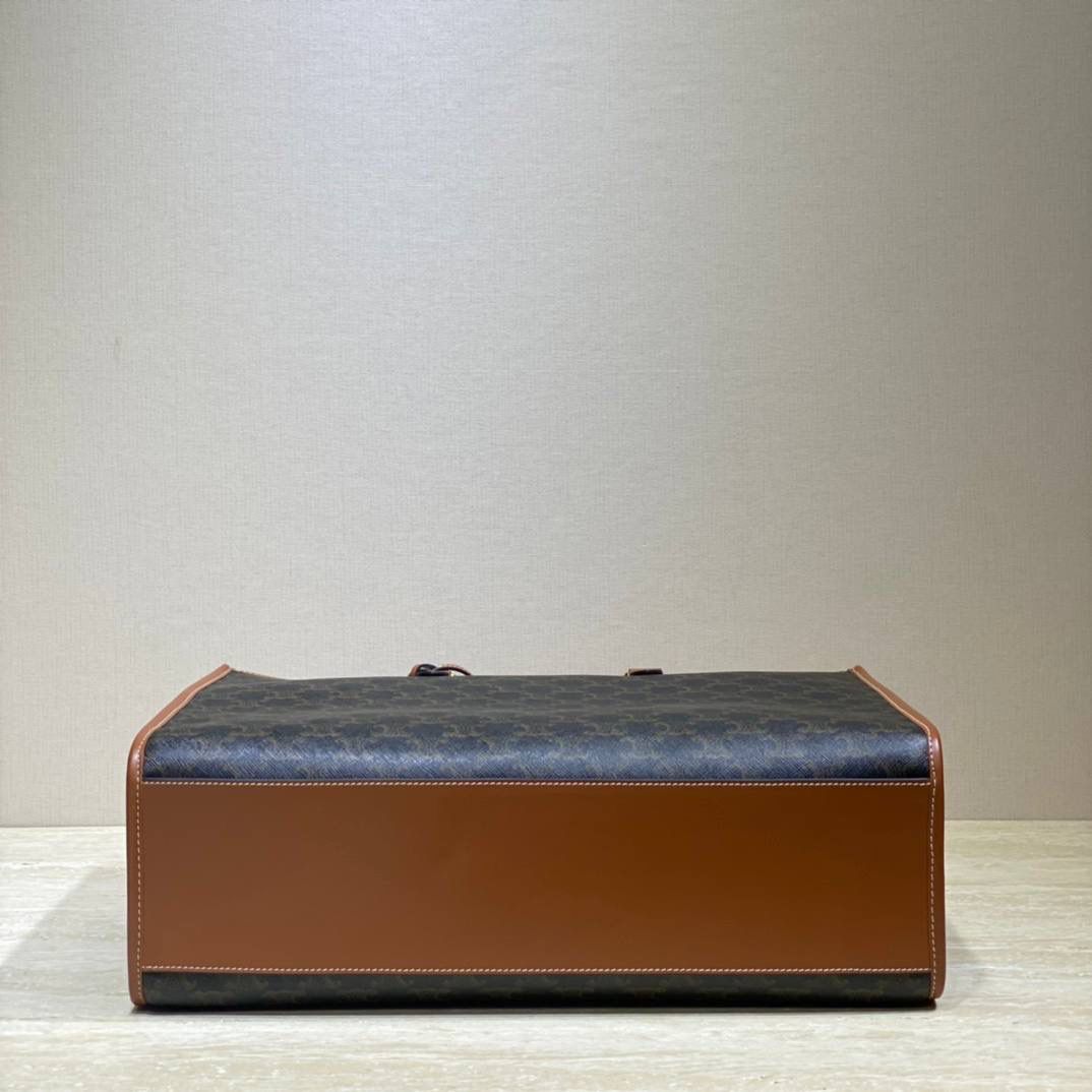 🔥大货实拍图 𝗖𝗘𝗟𝗜𝗡𝗘 ♥ 𝗧𝗥𝗜𝗢𝗠𝗣𝗛𝗘 𝗖𝗔𝗕𝗔𝗦 𝗧𝗢𝗧𝗘 型号：197912 尺寸：43*30*10cm