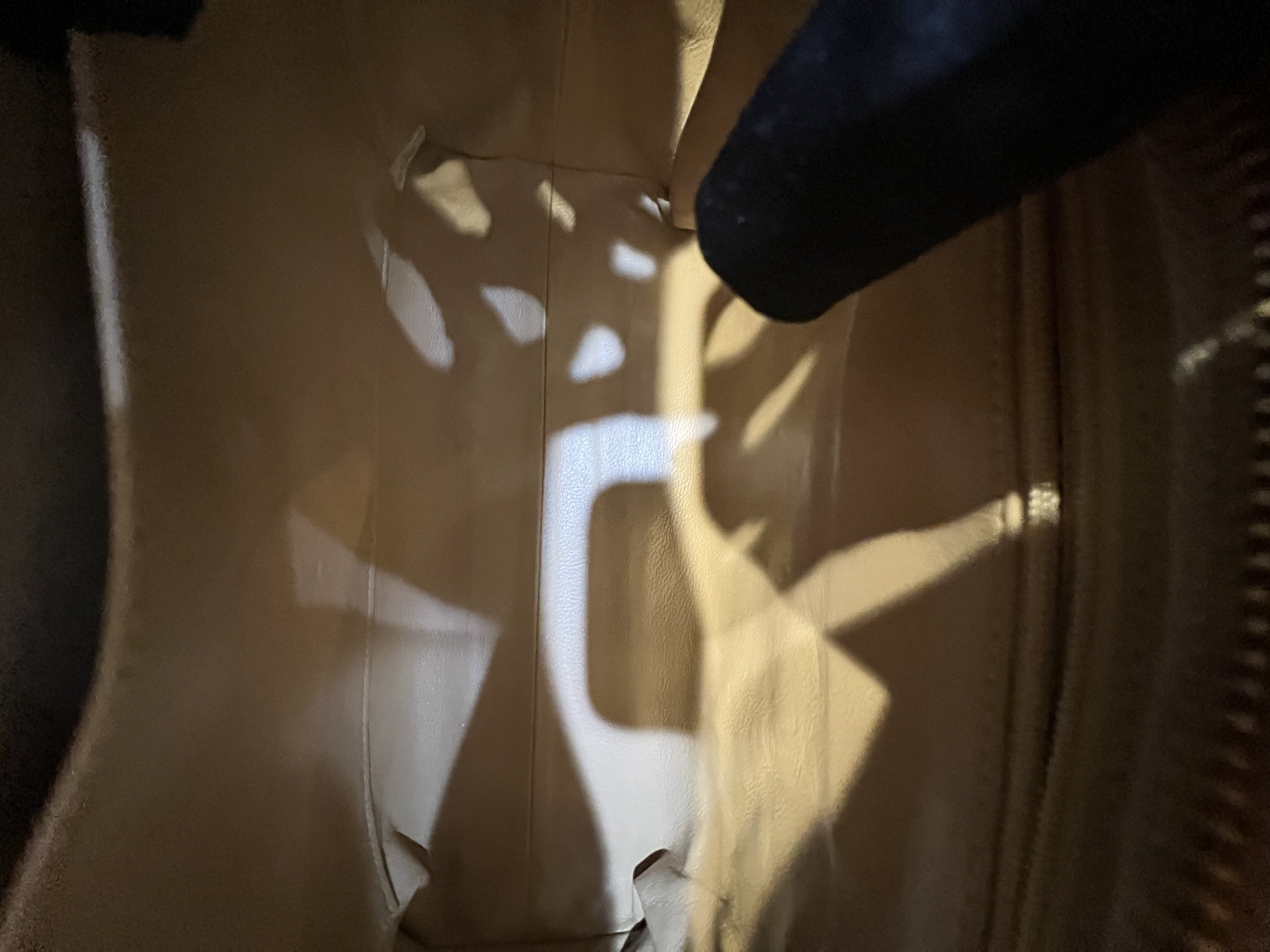 Pre-Owned Chanel Petite Shopping Tote / Product Code: 26041116