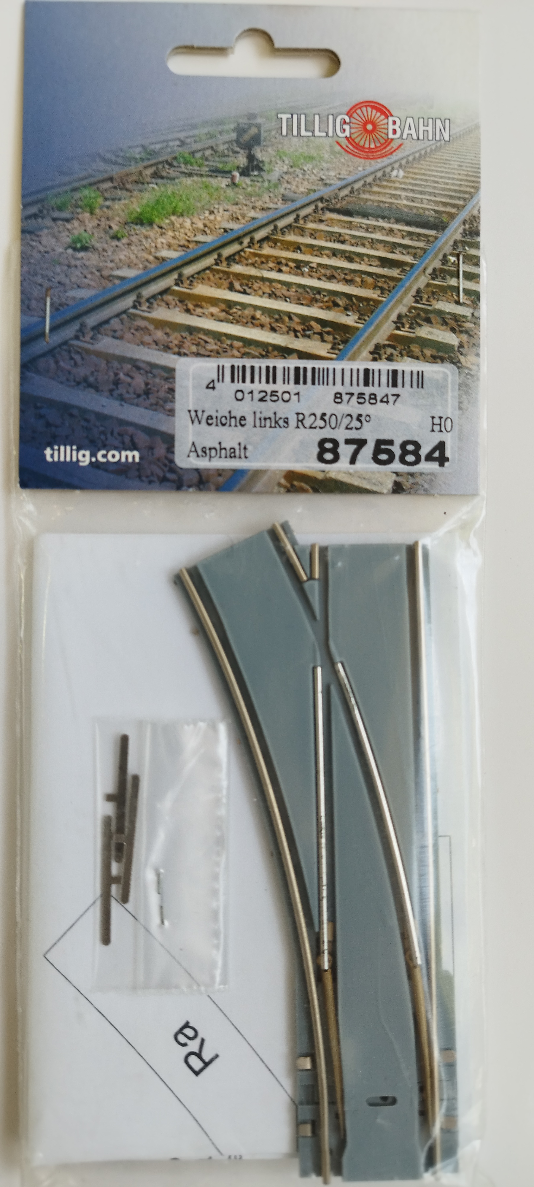 Tillig LUNA HO 單軌分差向左R250/25°波口 1:87 Single-track branches bitumen/concrete 馬路路軌•城市輕軌•電車路軌