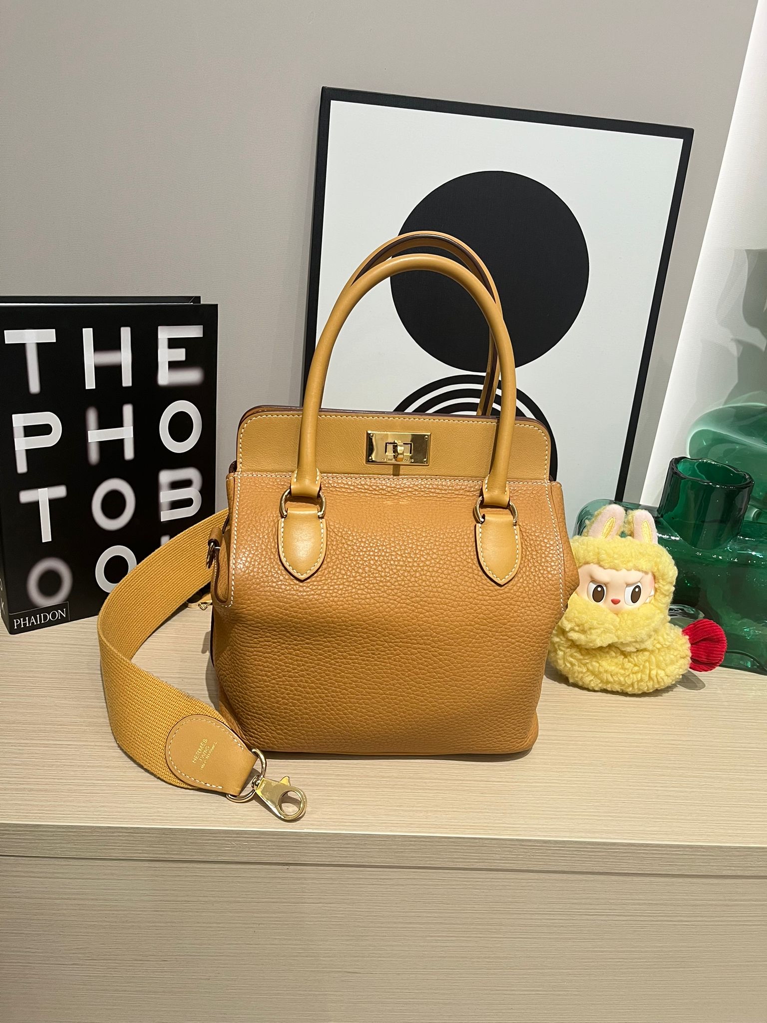 Hermes Toolbox 20 Stamp Y 芝麻色金扣 100%Authentic, 95%New ✅Dust bag ✅Box