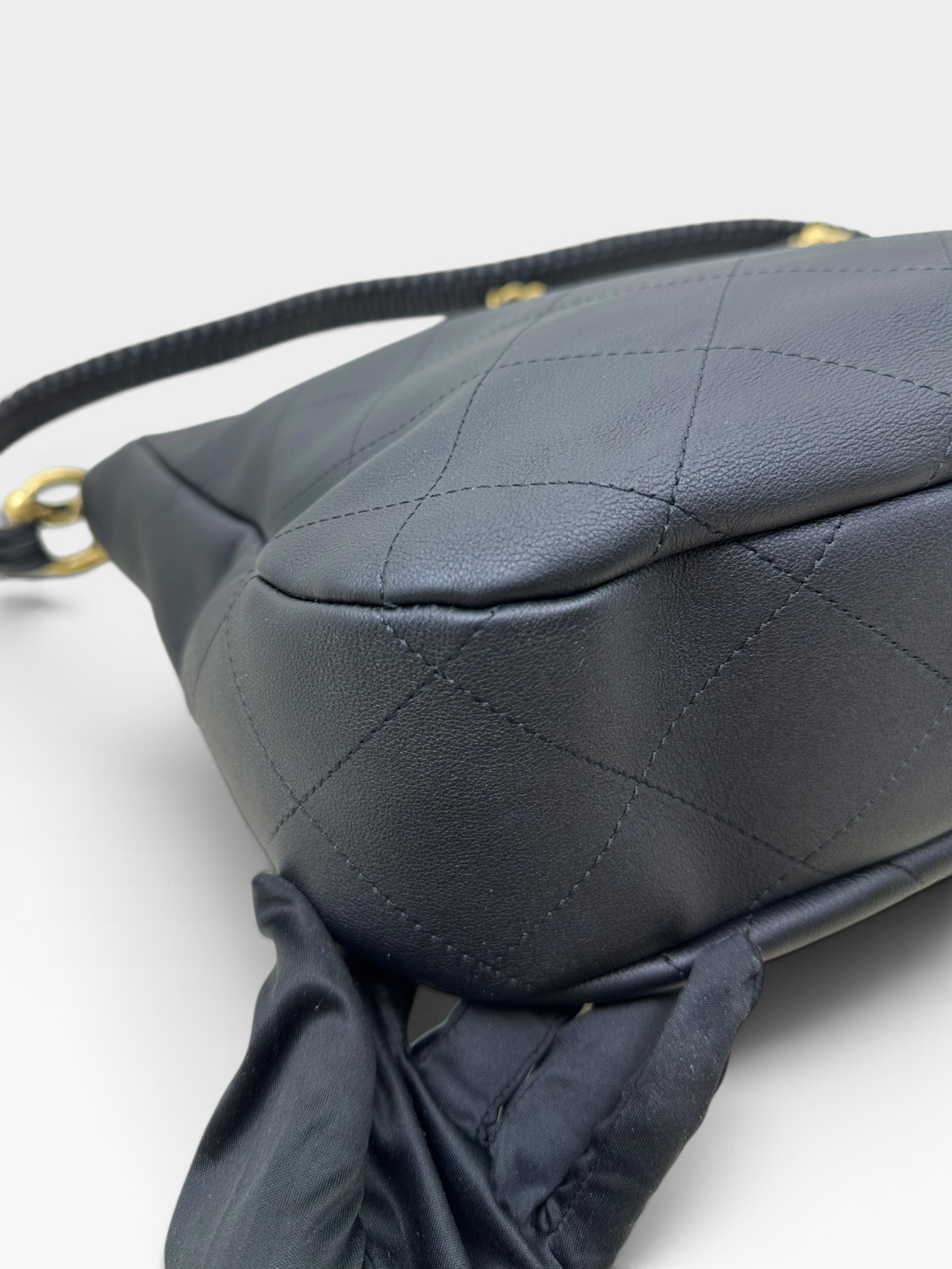 Pre-Owned CHANEL Hobo Tote bag / Product Code: K090401