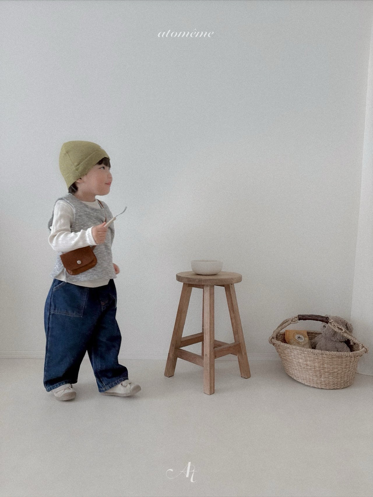 Atomeme | Nut wool vest