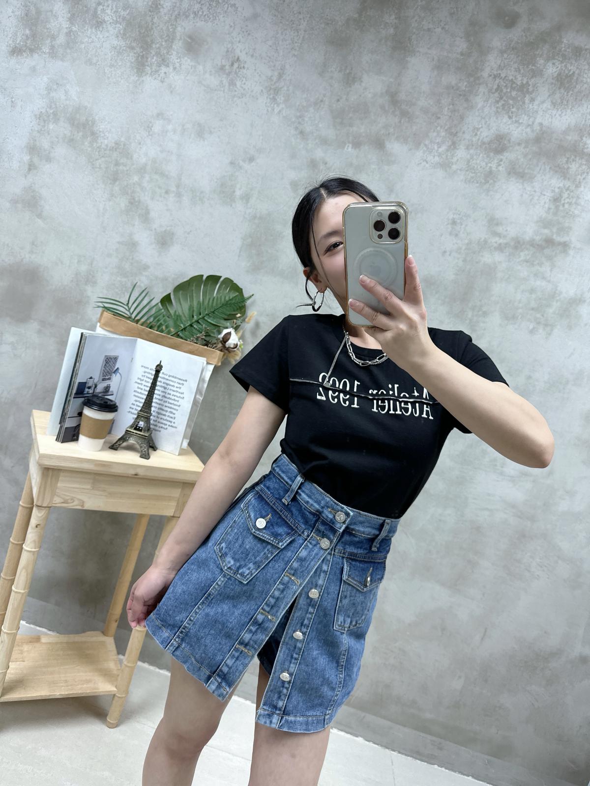 U13 介爛英文字Tee