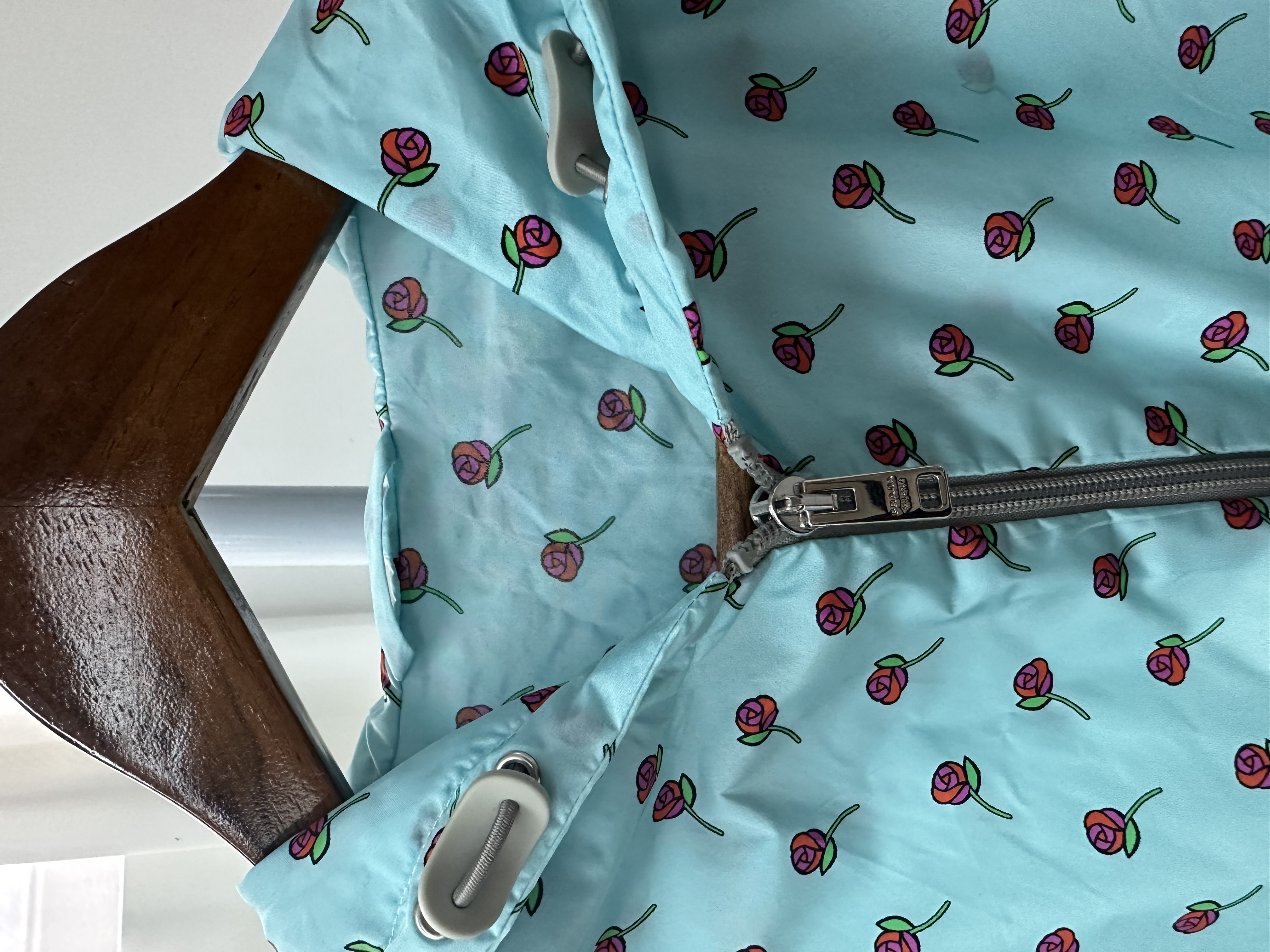 Pre-owned Prada light blue rose print rain jacket / Product Code: 26050804