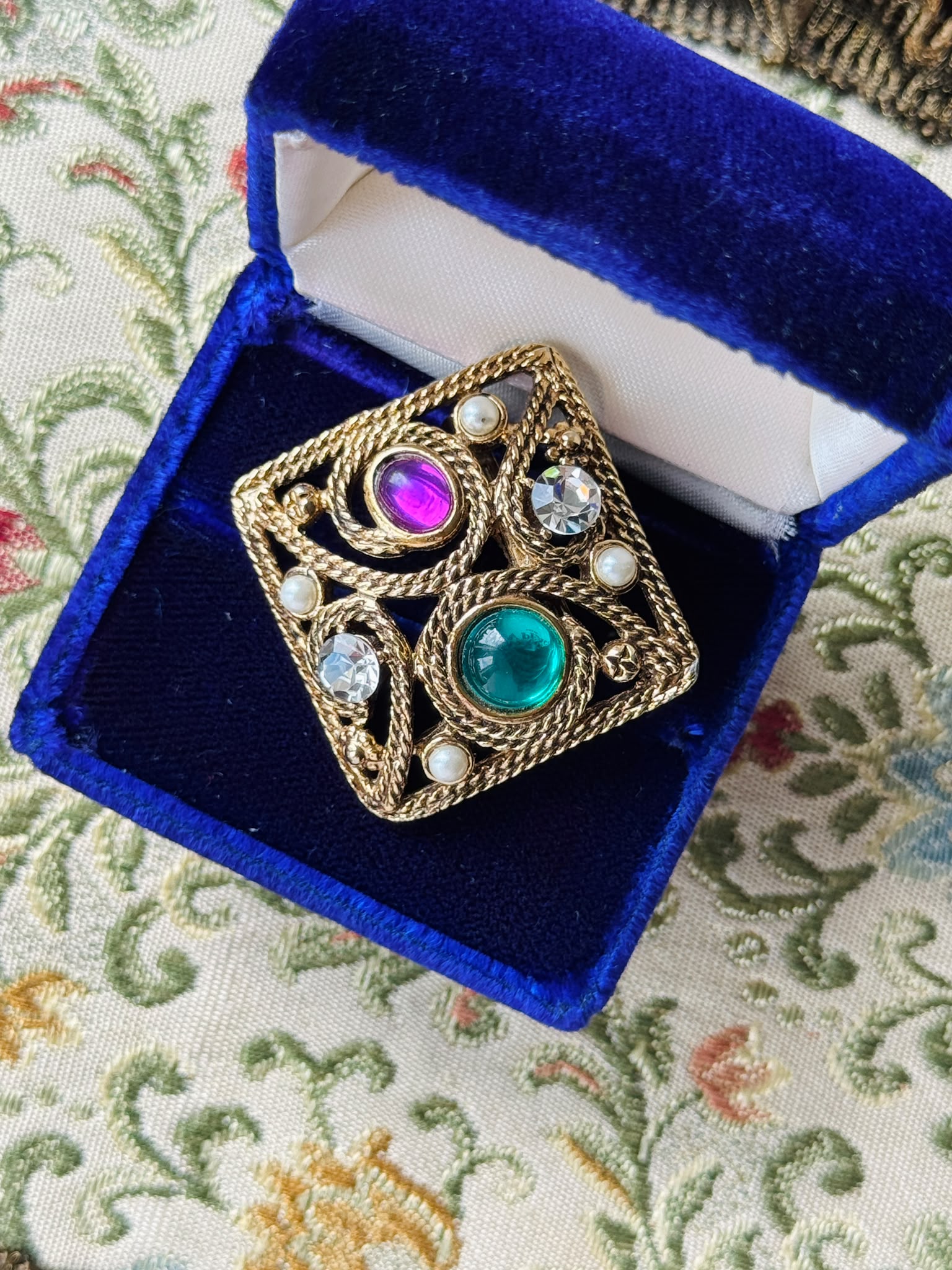 1980s Retro Colourful Glass Stone Brooch(MT2636-2)