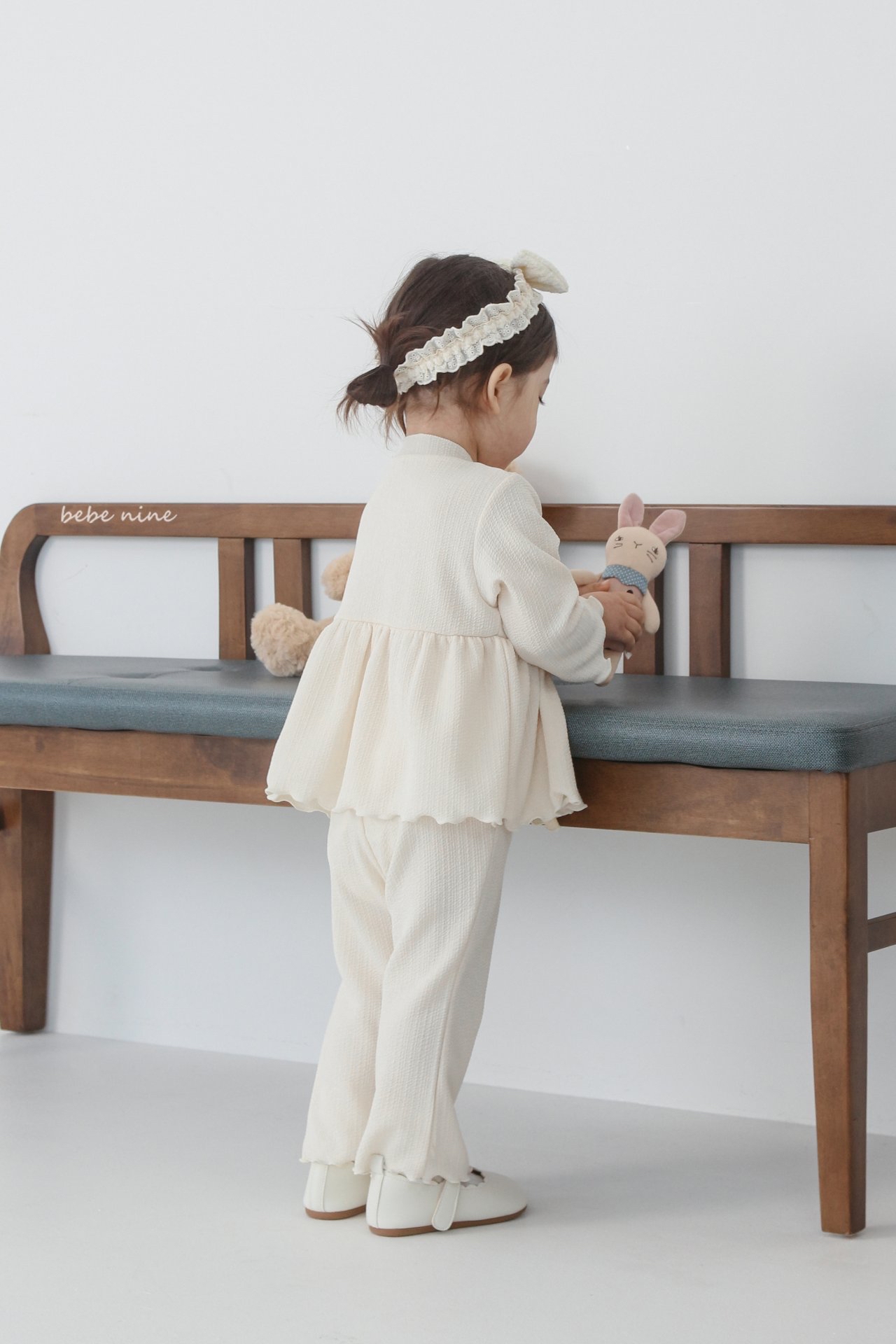 🌸預訂 韓國直送🌸🇰🇷Bebenine兩色絲帶鈕扣花邊長袖上下套裝