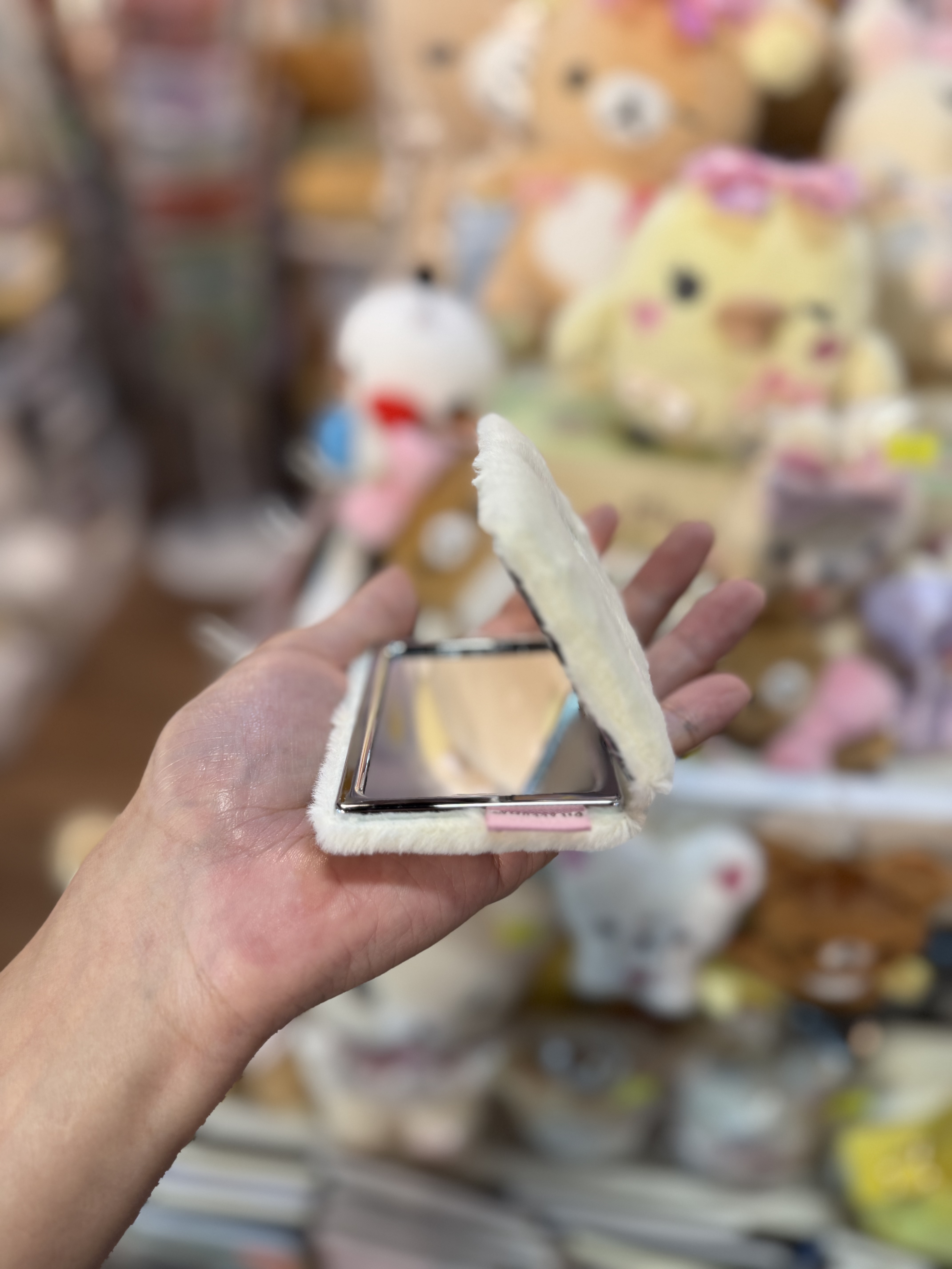 《現貨》全新Rilakkuma 毛毛方型小摺鏡