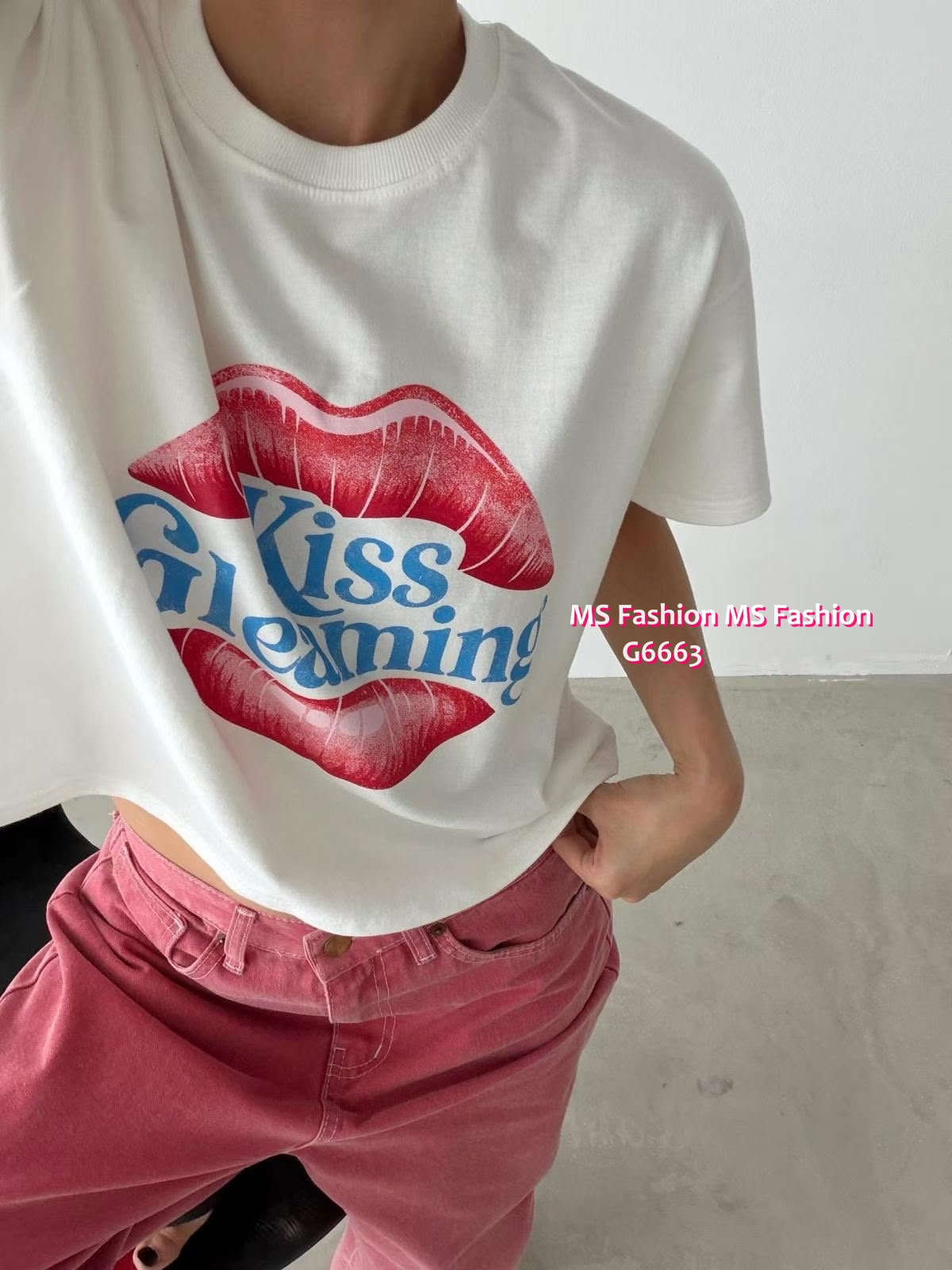 G6663 咀唇字母print top