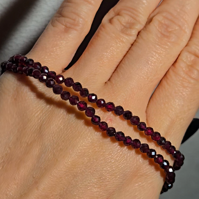 Faceted garnet 3.5mm bead bracelets - GAR154