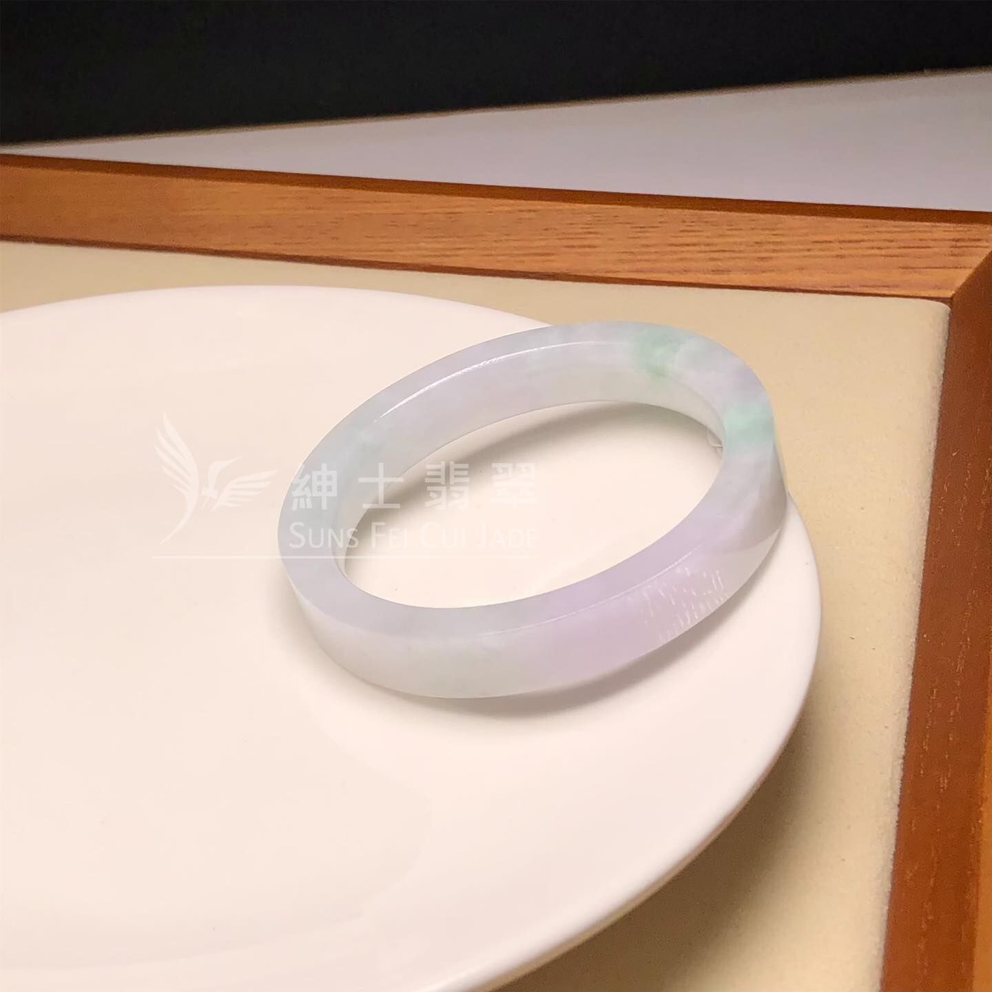 木那春彩貴妃方鐲49.7mm