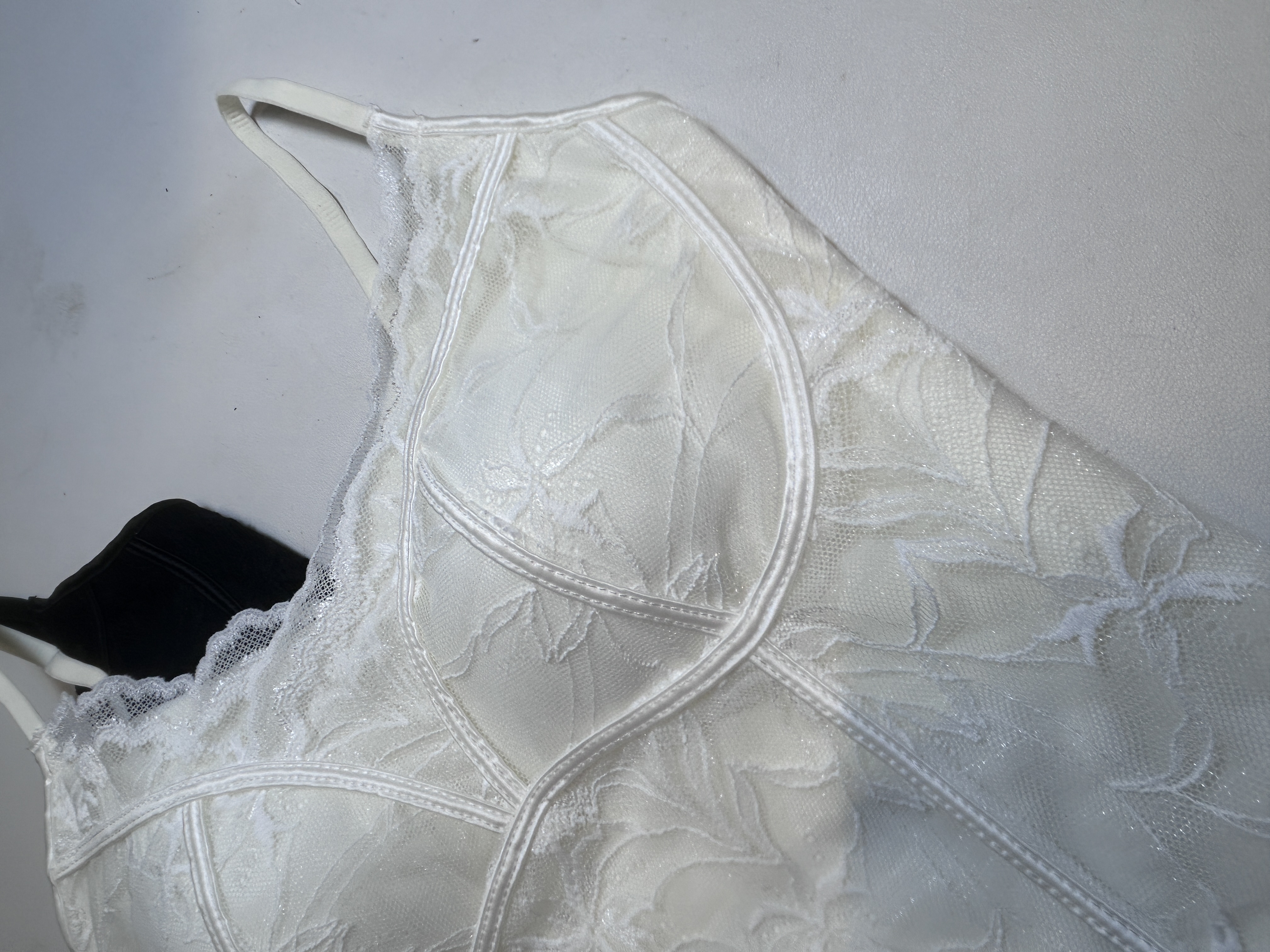 蕾絲花邊吊帶背心