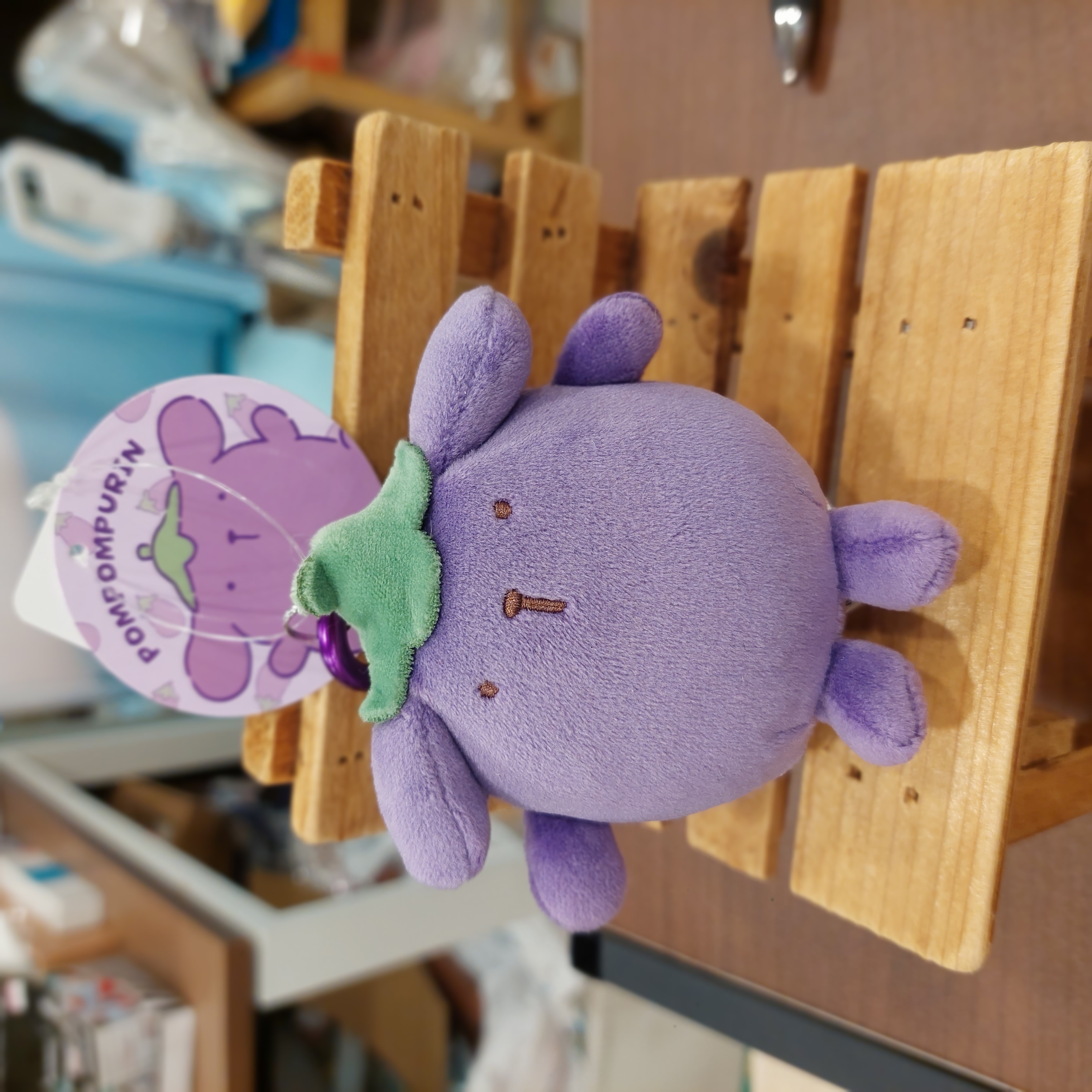 原裝日本Sanrio Pompompurin 布甸狗 公仔吊飾 茄子款