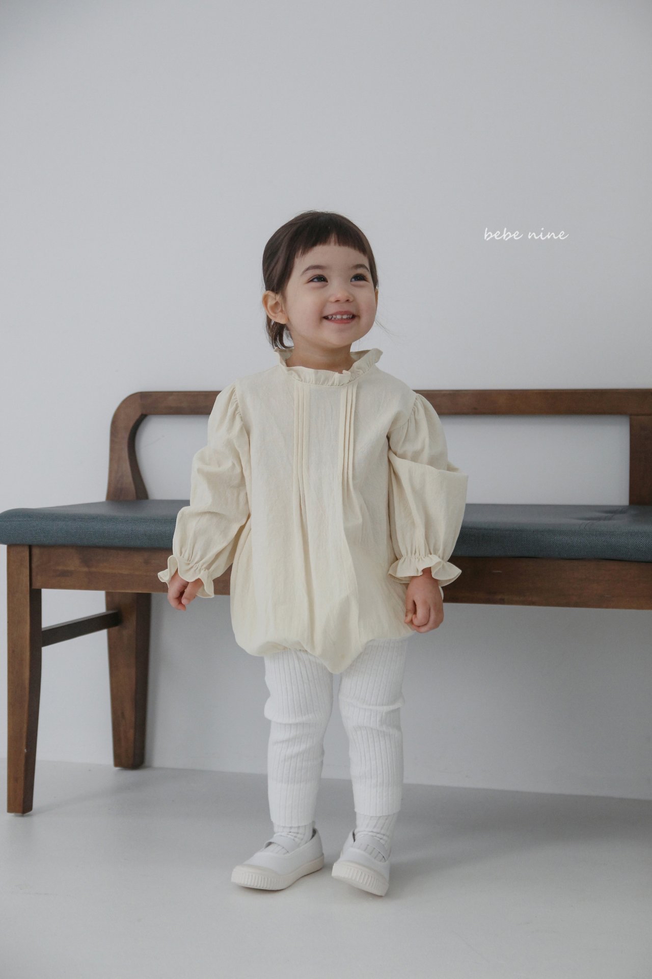 🌸預訂 韓國直送🌸🇰🇷Bebenine兩色摺紋花邊領長袖包屁衣