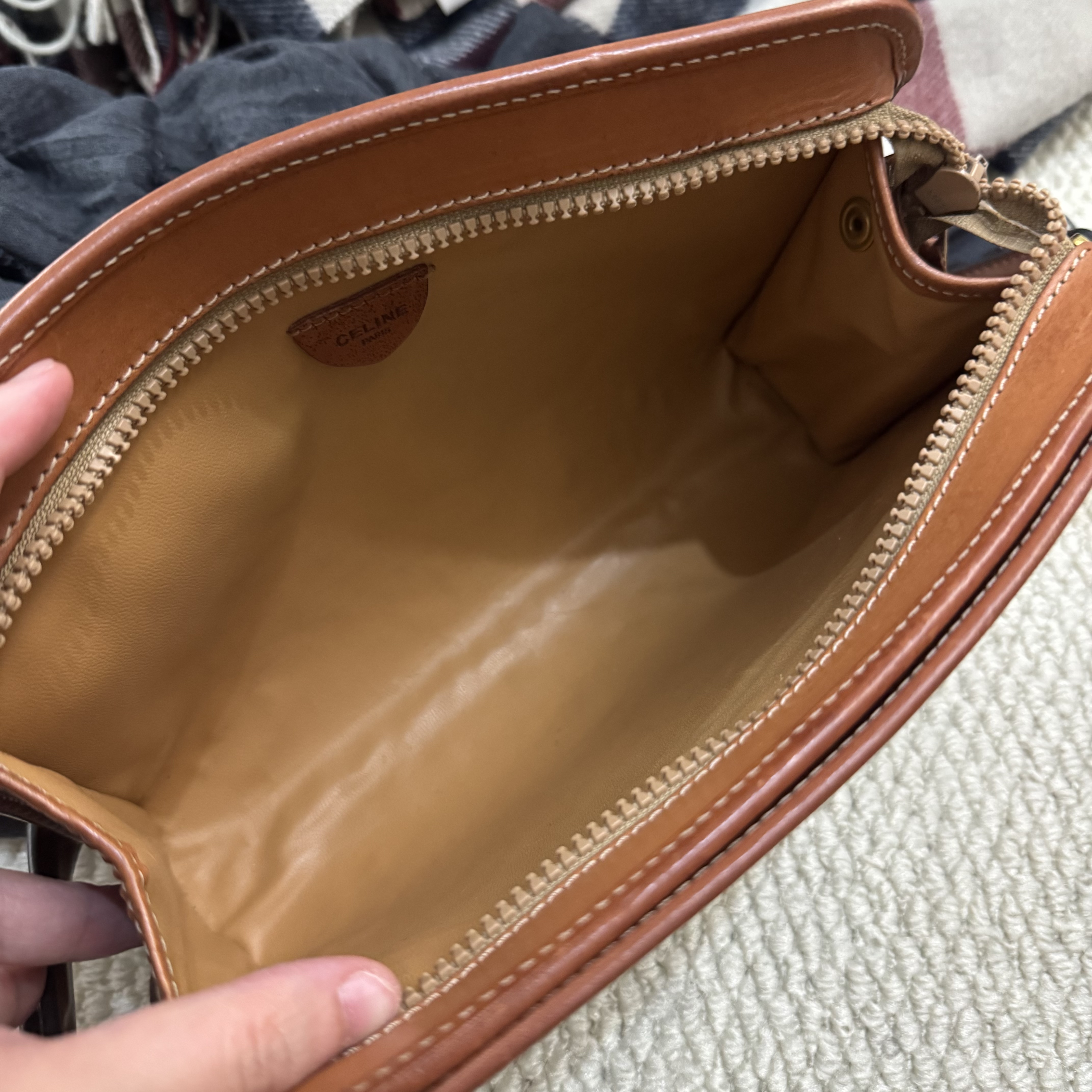 𝐂𝐞𝐥𝐢𝐧𝐞 𝐌𝐚𝐜𝐚𝐝𝐚𝐦 𝐏𝐨𝐮𝐜𝐡 𝐁𝐚𝐠 🐻