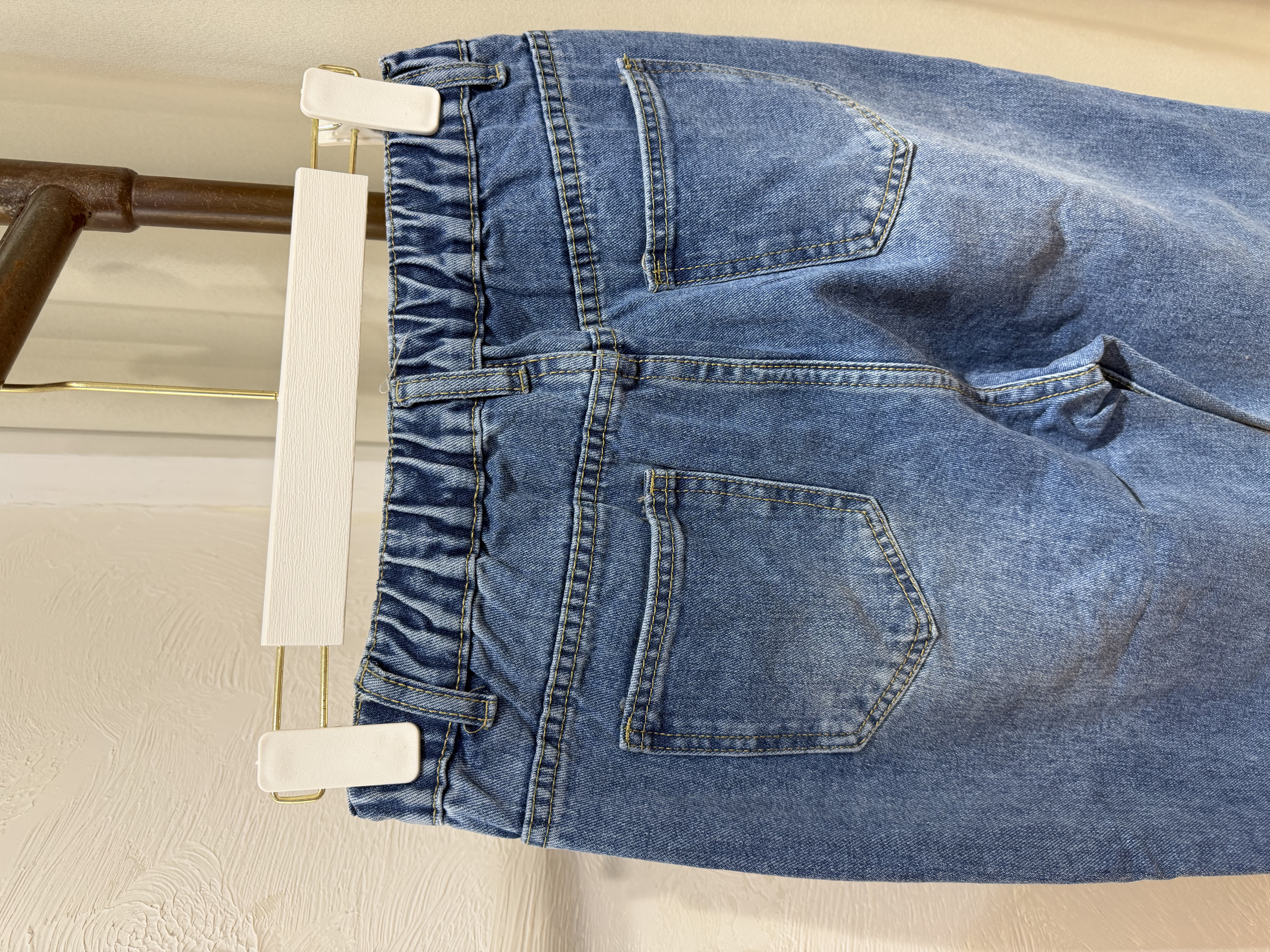 斷碼M size直筒牛仔褲