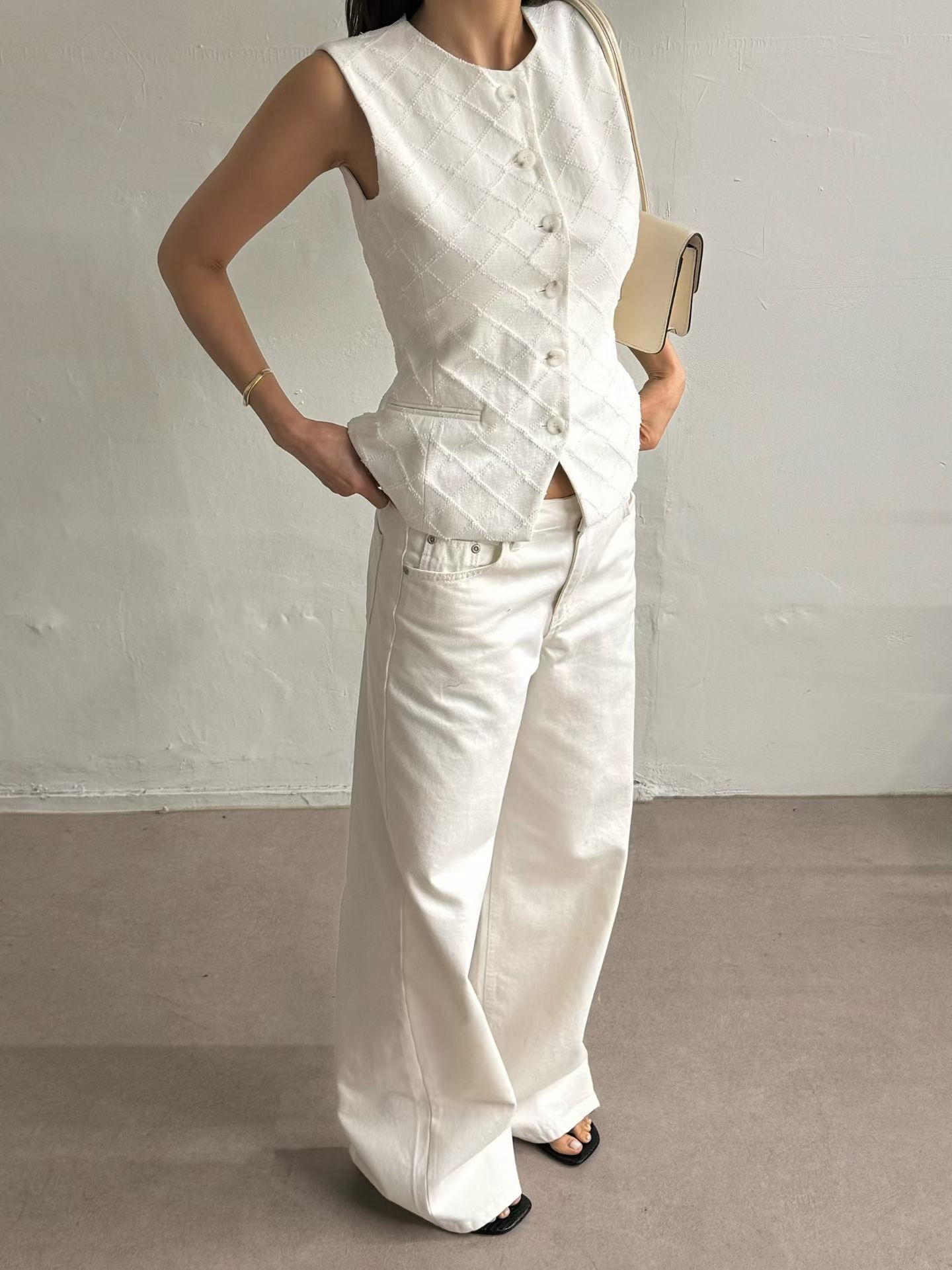 MARGOT Elegant Diamond Vest