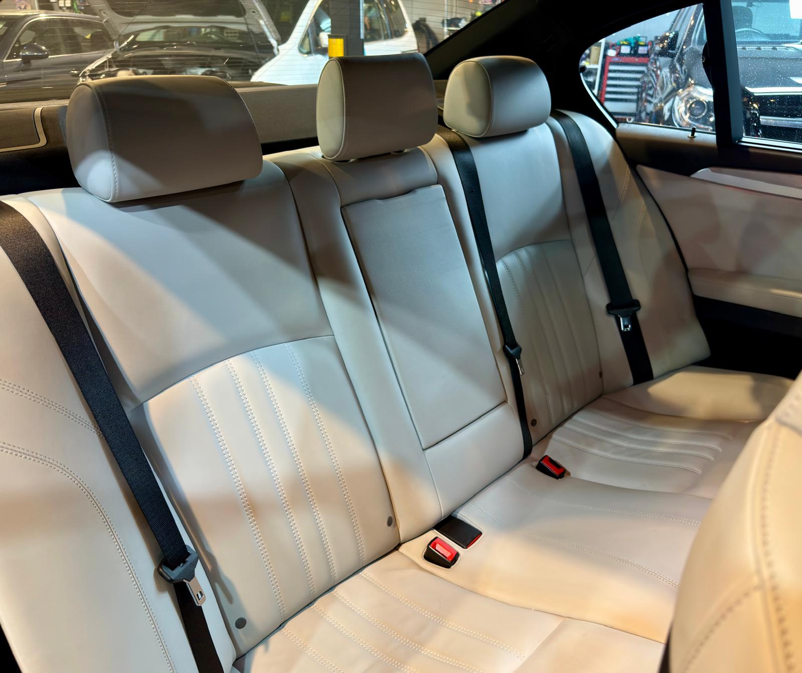 B.M.W. M5 Saloon (F10) 2012