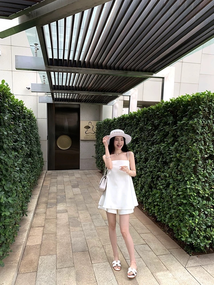 ST339白色吊带两件套