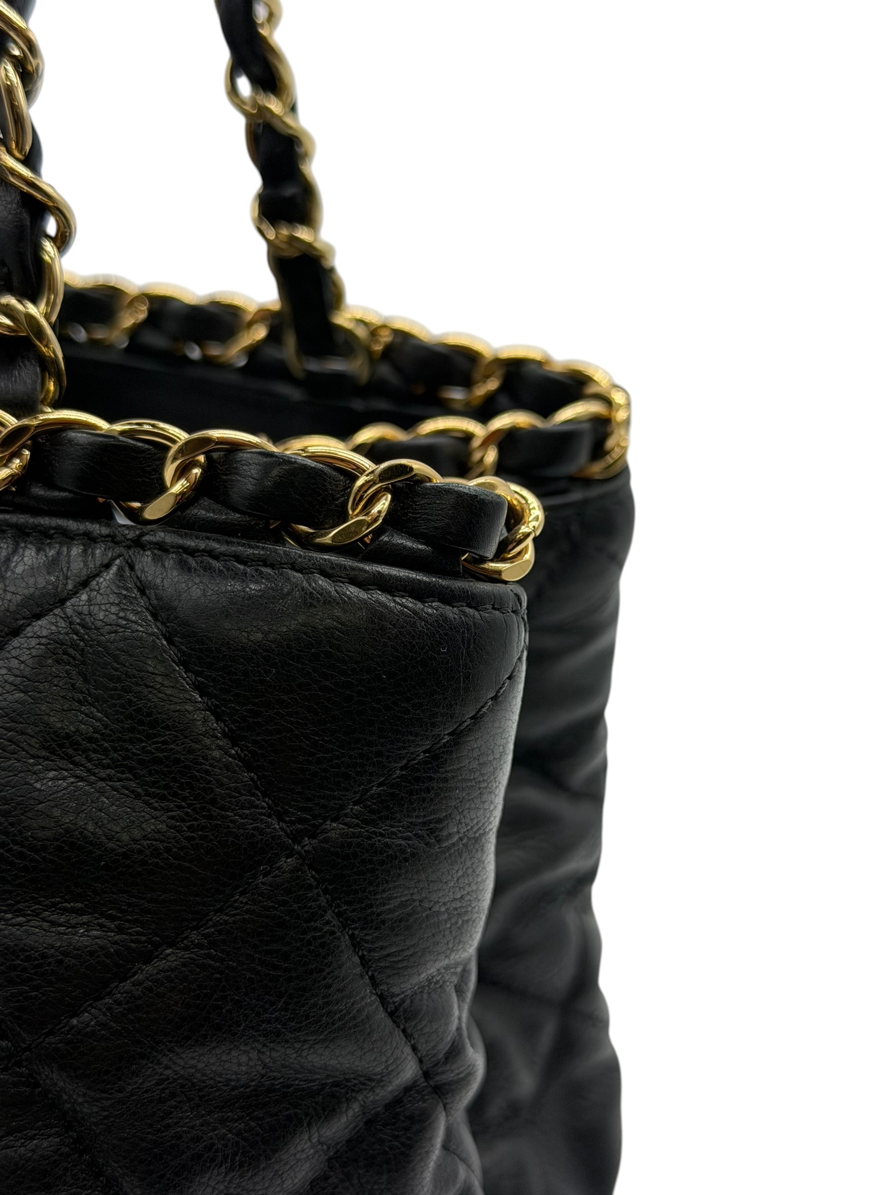 Pre-Owned CHANEL Small Shopping Bag / Product Code: 26060106