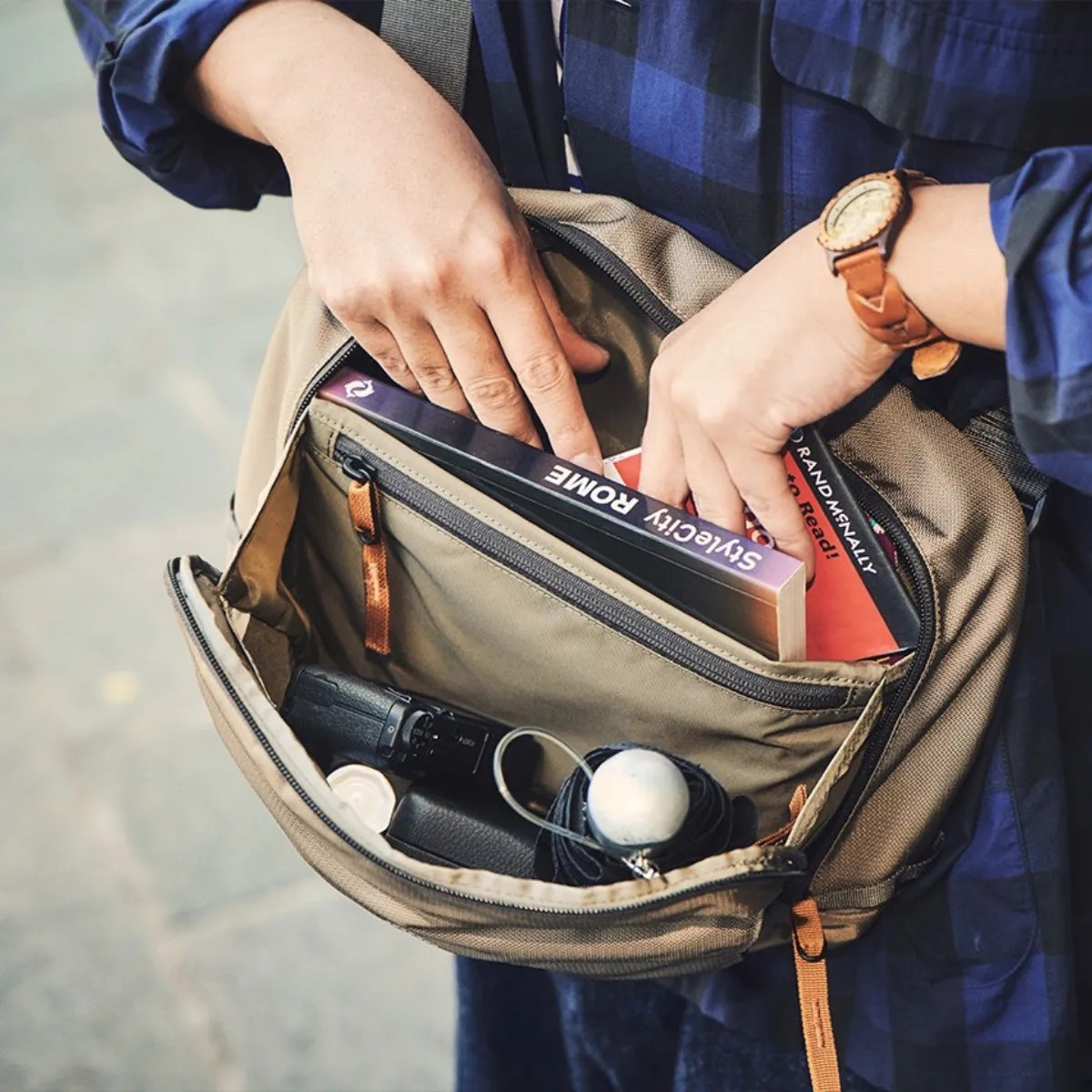 Mystery Ranch District 8