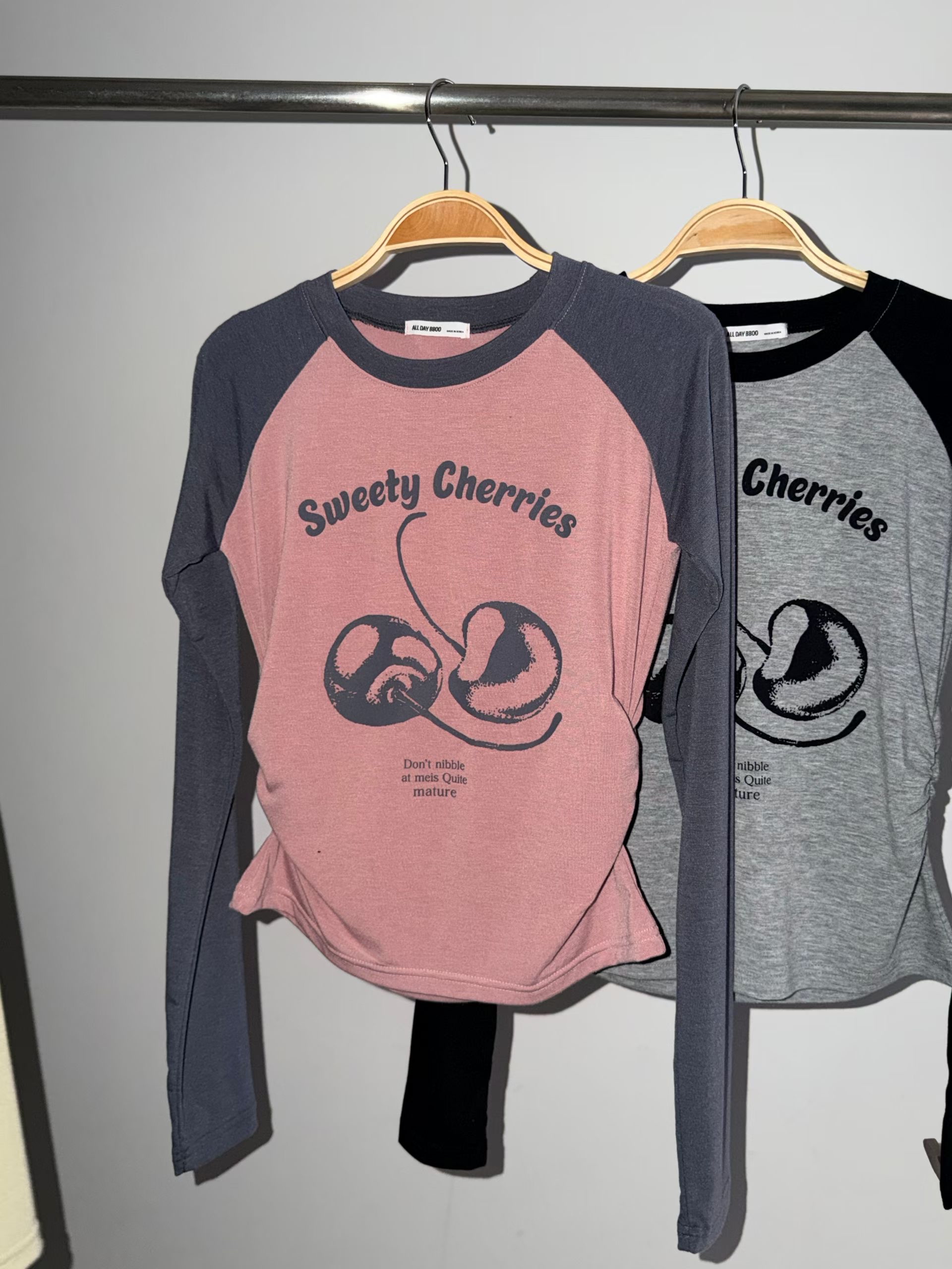 韓國車厘子撞色牛角袖薄Tee