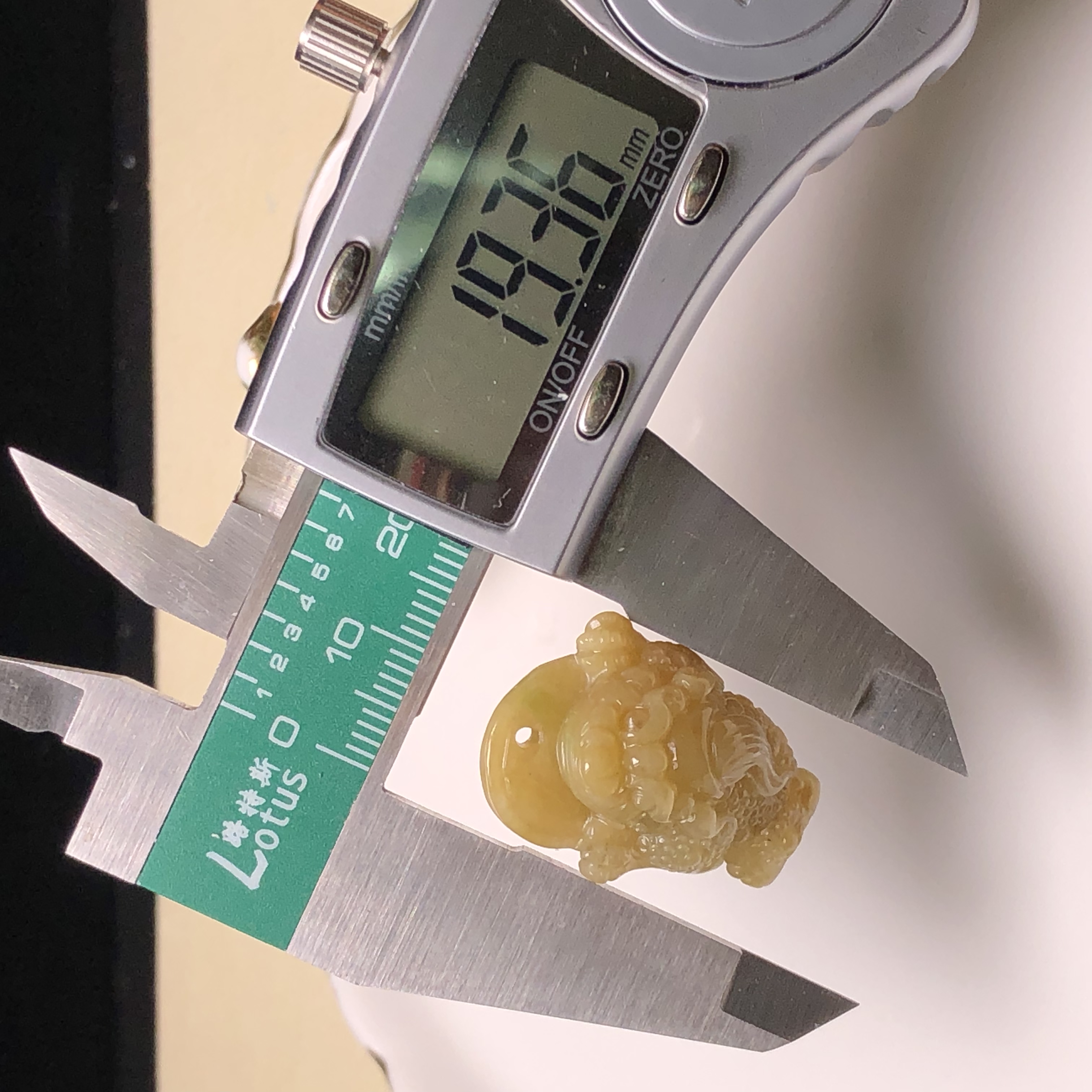 B08602 滿翡三腳金蟾