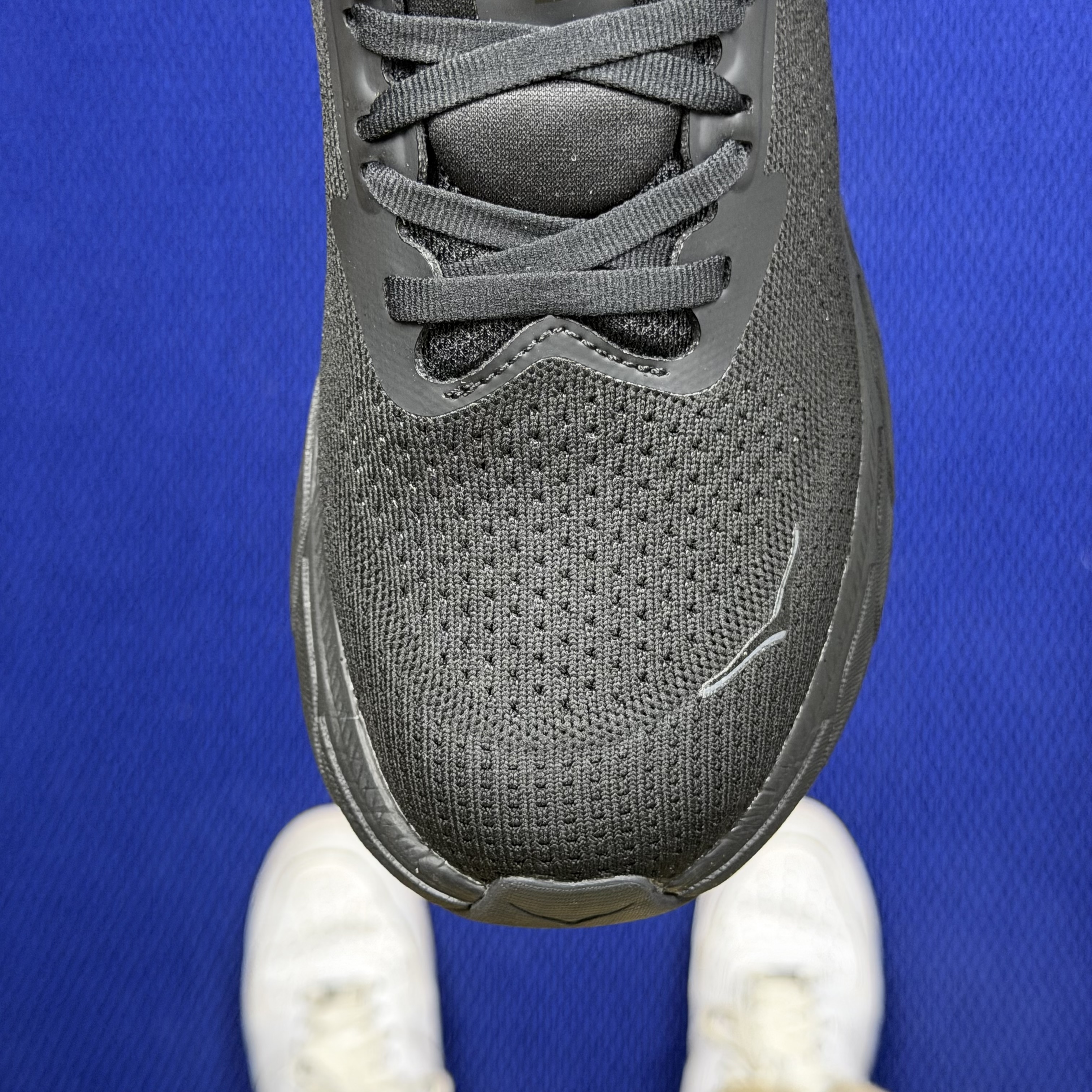 Hoka One One Arahi 7