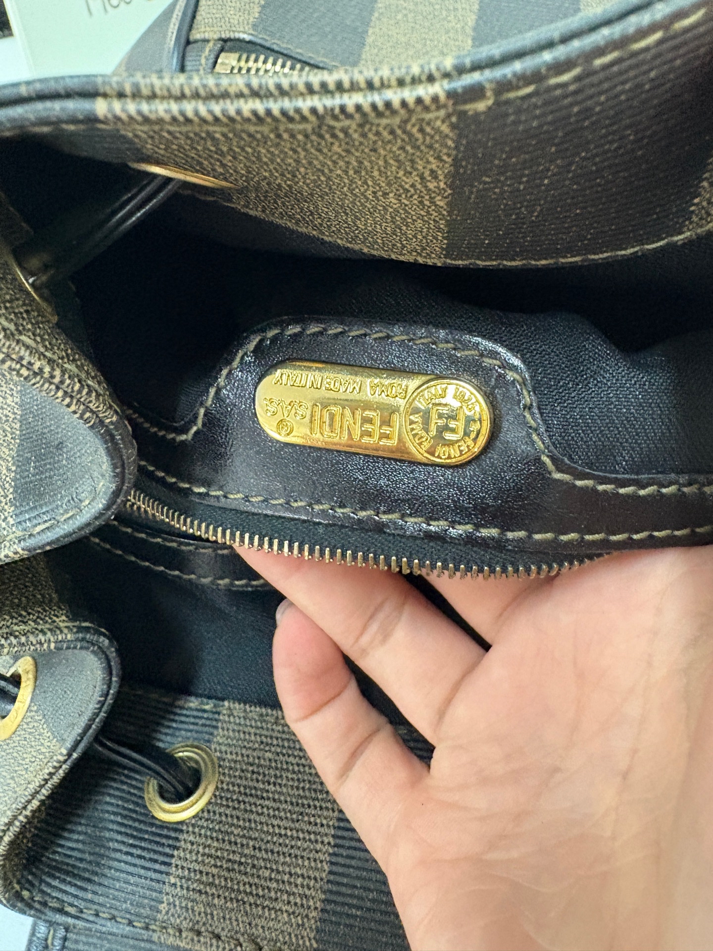 【預訂貨品】Fendi老花胡桃木書包🎒