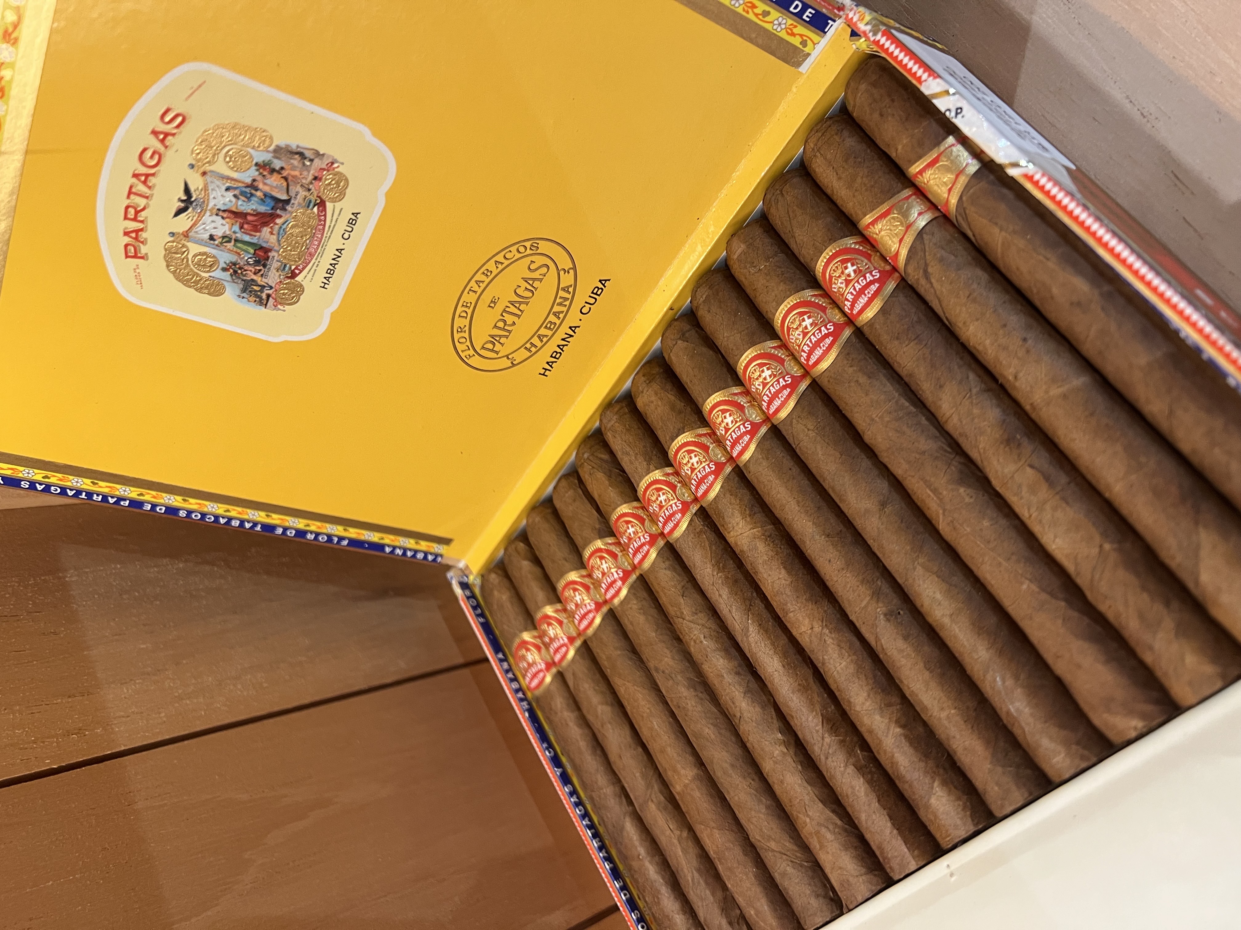 PARTAGAS SERIE帕特加斯超帕 （25支）