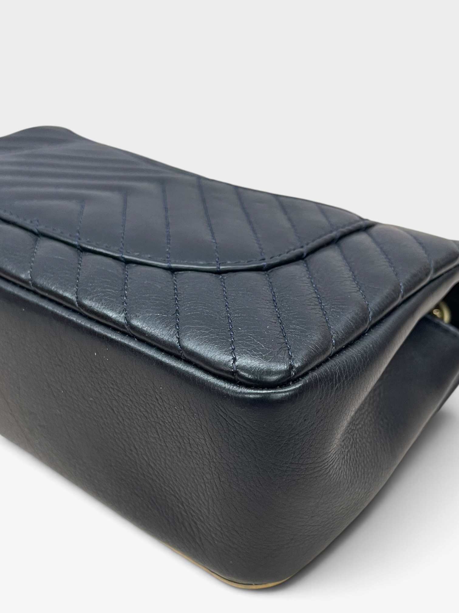 Pre-Owned Chanel Rock the Corner Chevron / Product Code: 101702