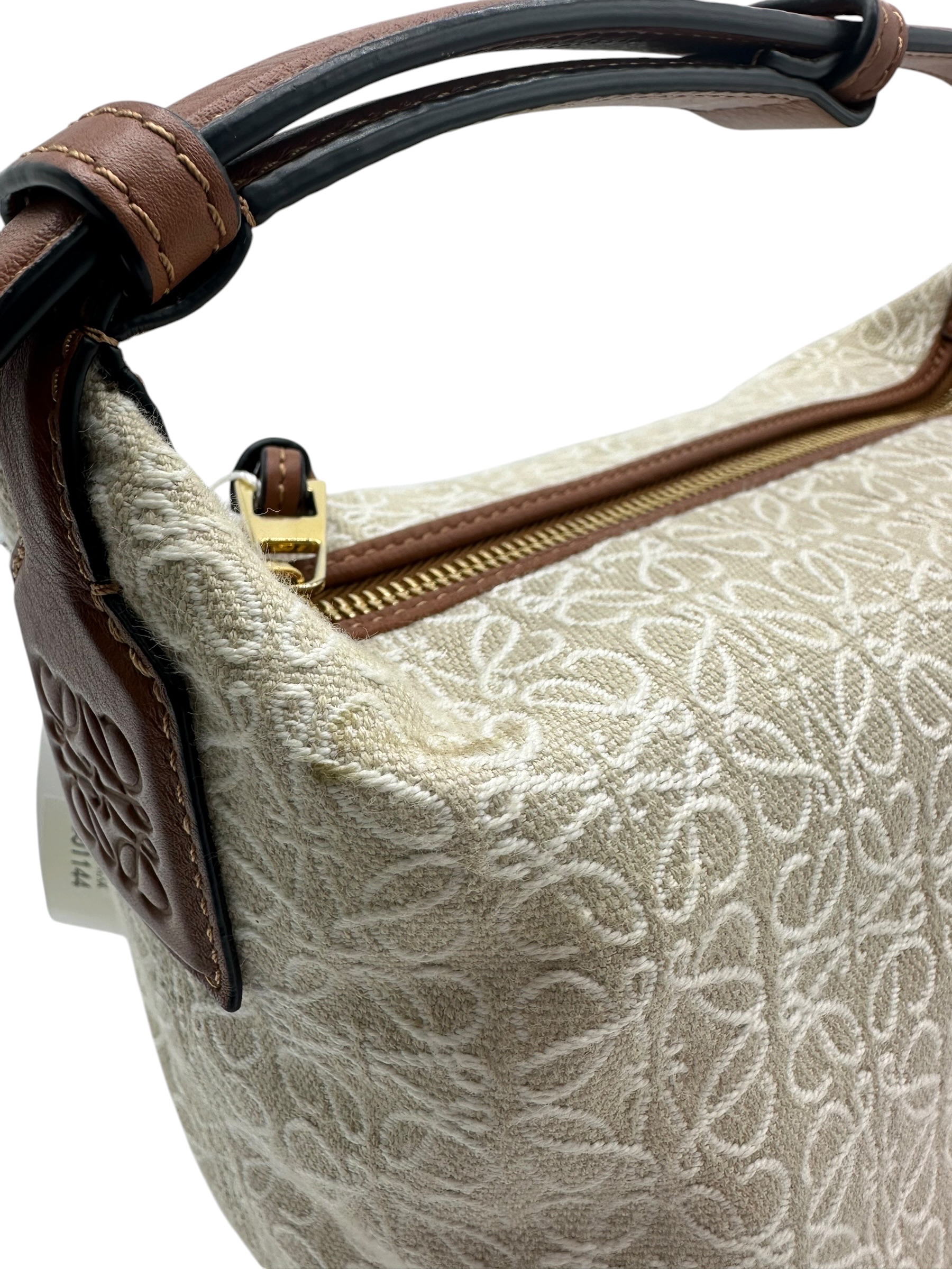 Pre-owned Loewe Cubi Anagram / Product Code: 061918
