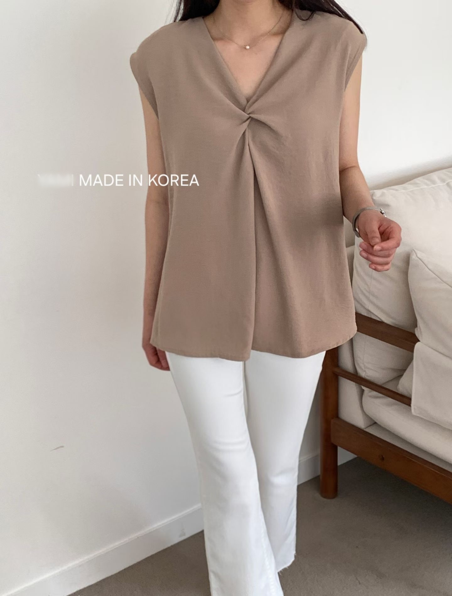 G6225 韓國🇰🇷V領扭結top